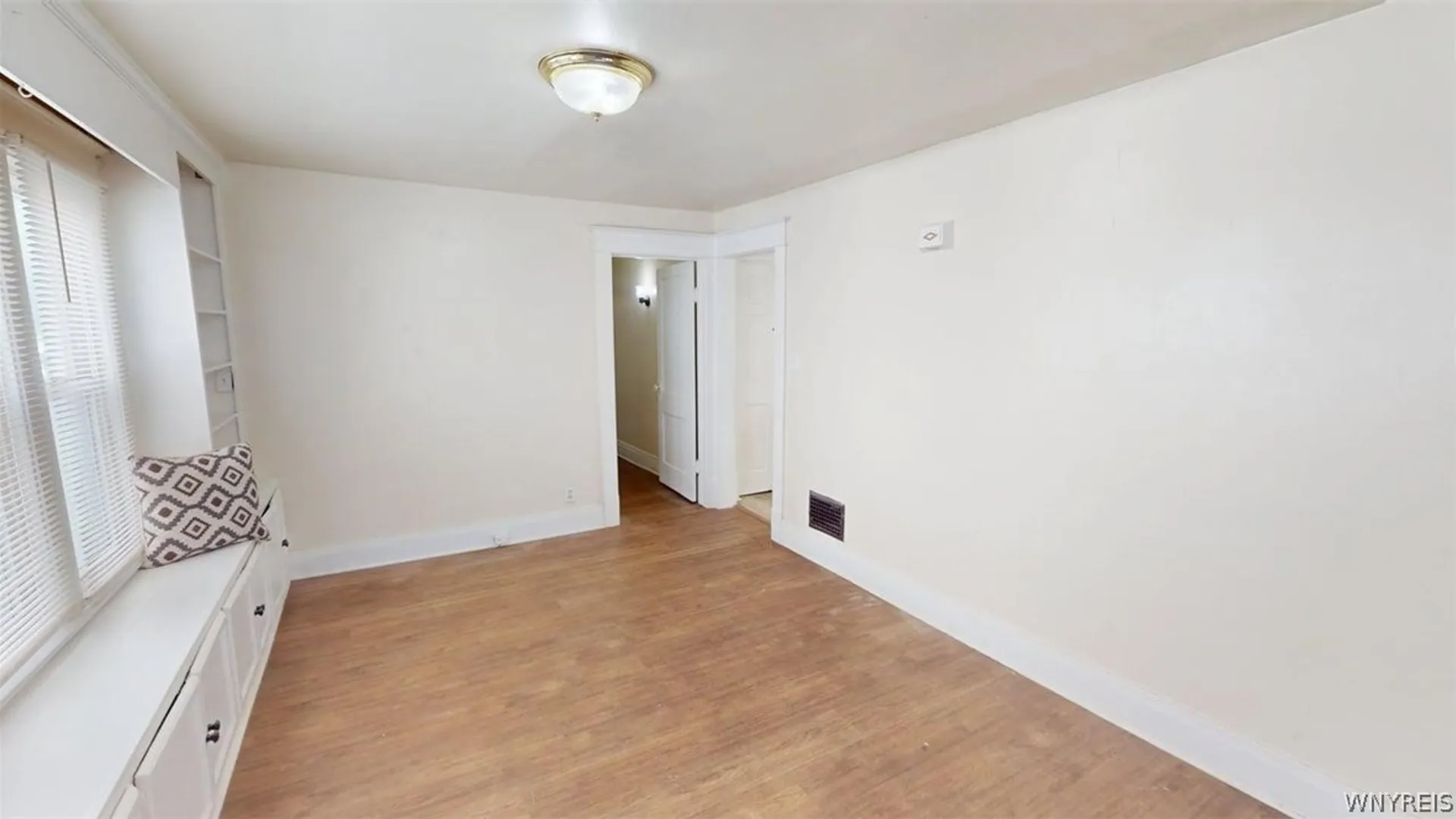 Property at 2125 Niagara (lower) Street, Buffalo, NY 14207 8
