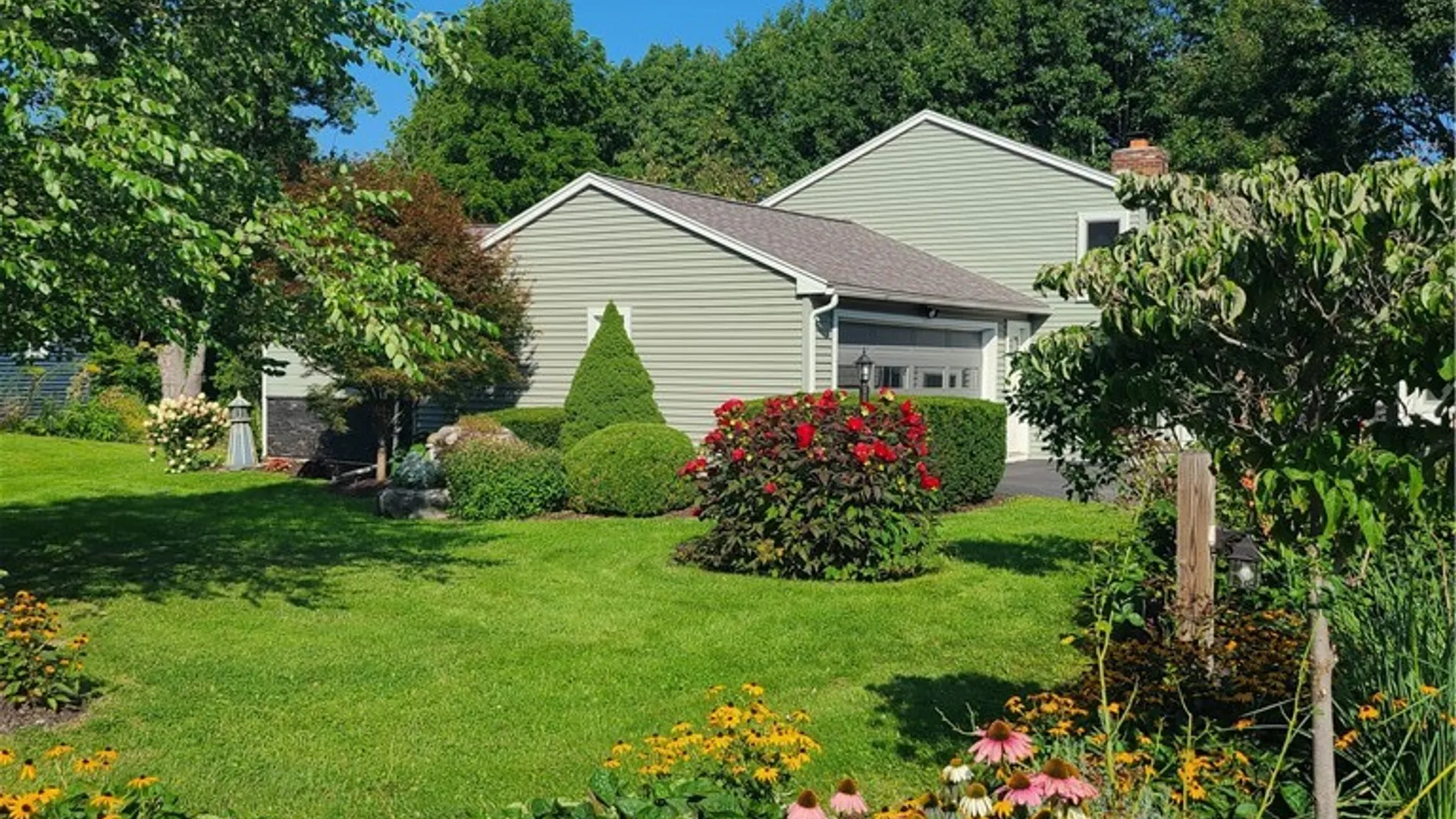Property at 6156 County Road 41, Farmington, NY 14425 4