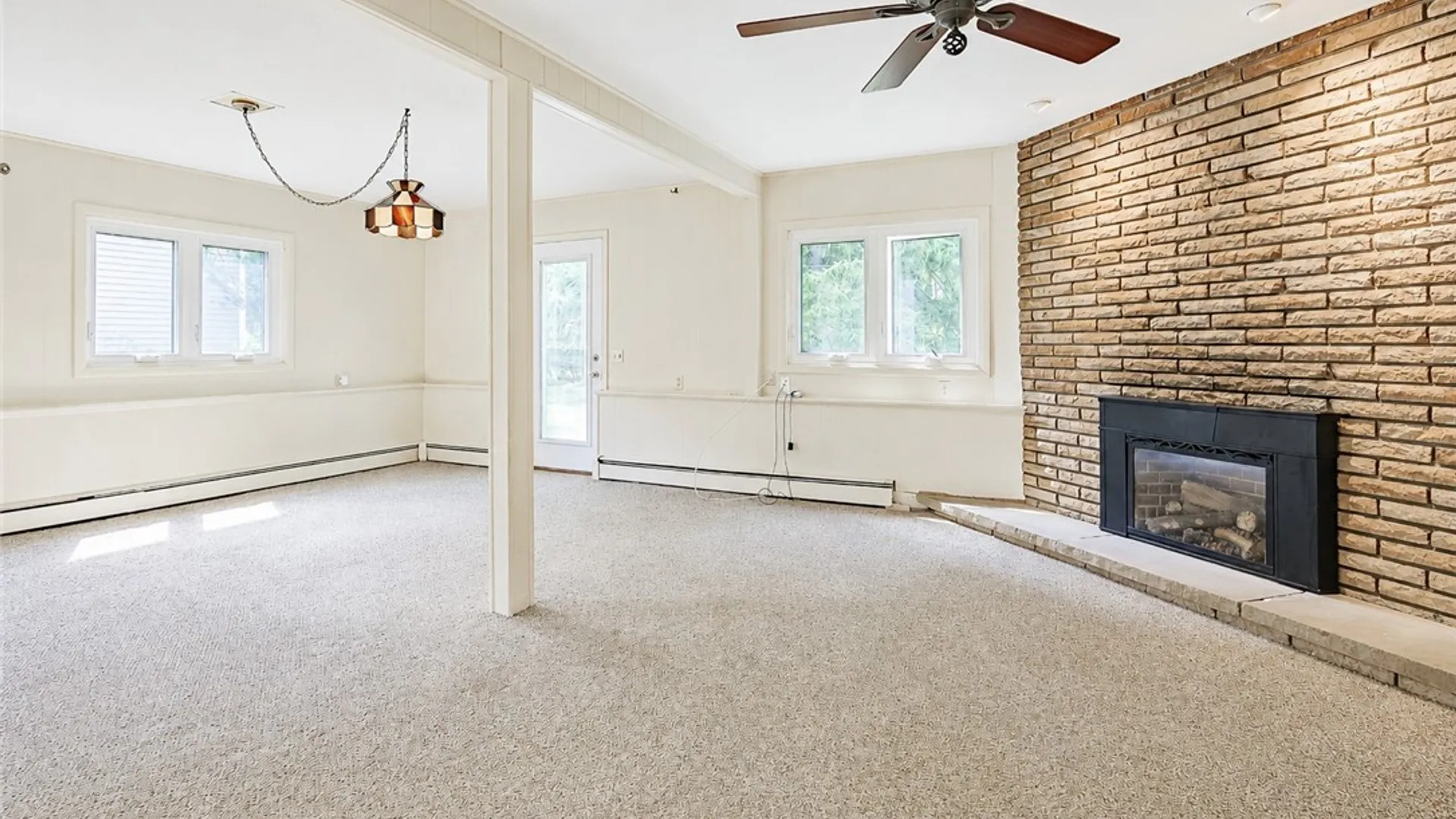 Property at 105 Merryhill Drive, Penfield, NY 14625 24