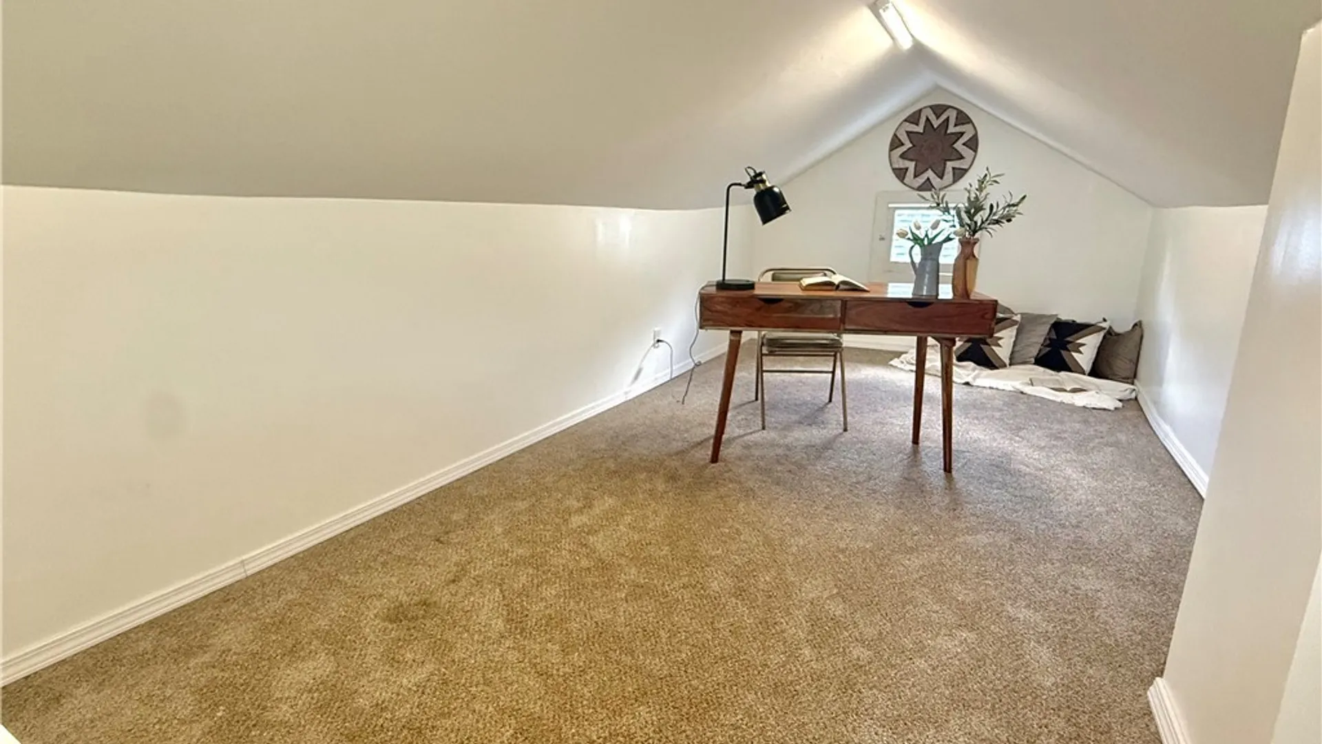 Property at 75 W Hazeltine Avenue, Tonawanda, NY 14217 32