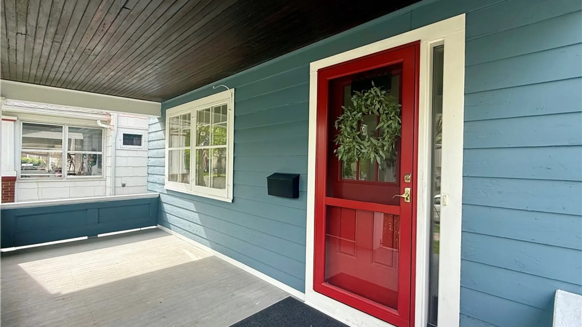 Property at 75 W Hazeltine Avenue, Tonawanda, NY 14217 3