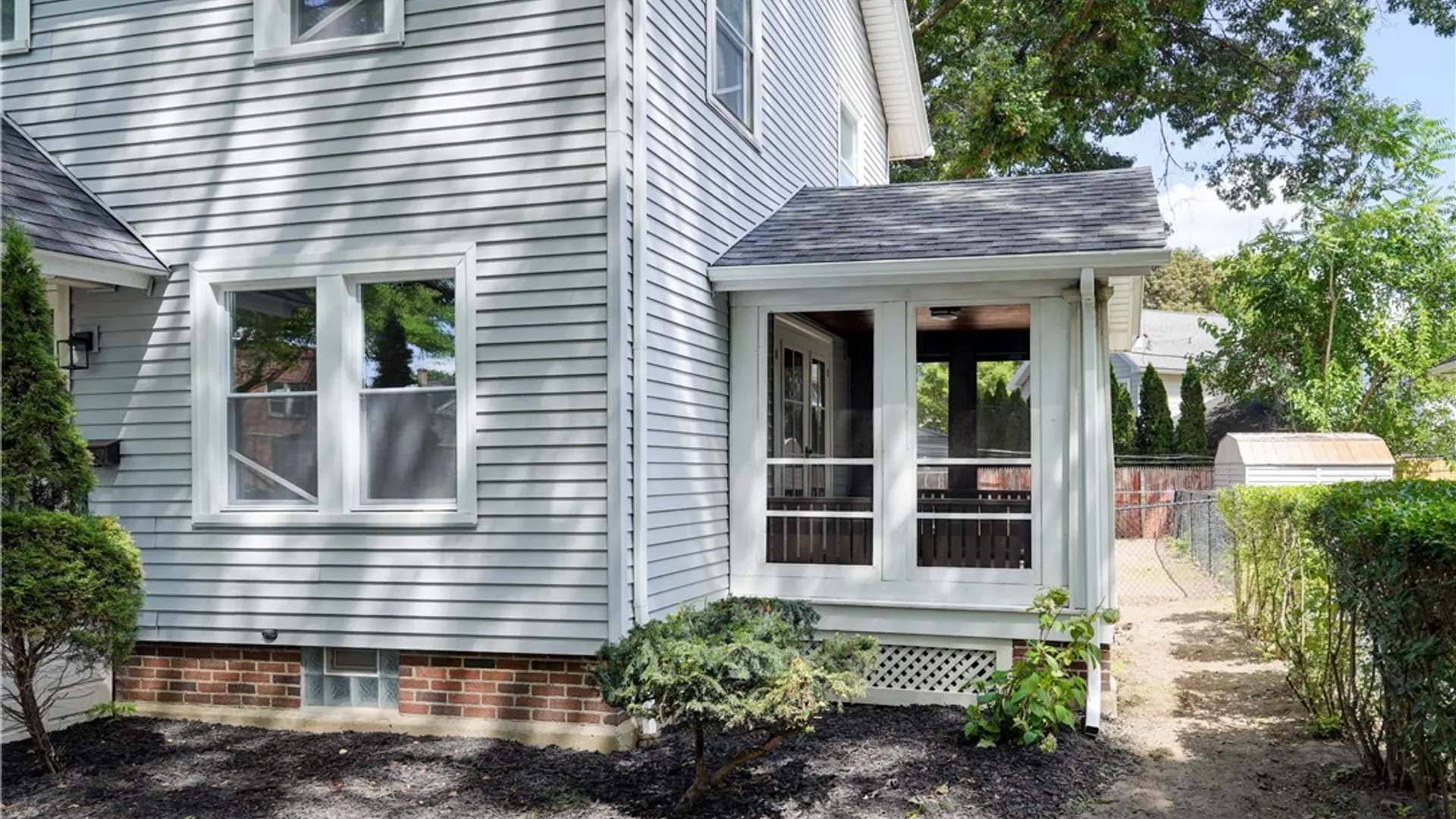 Property at 162 Merchants Road, Rochester, NY 14609 4