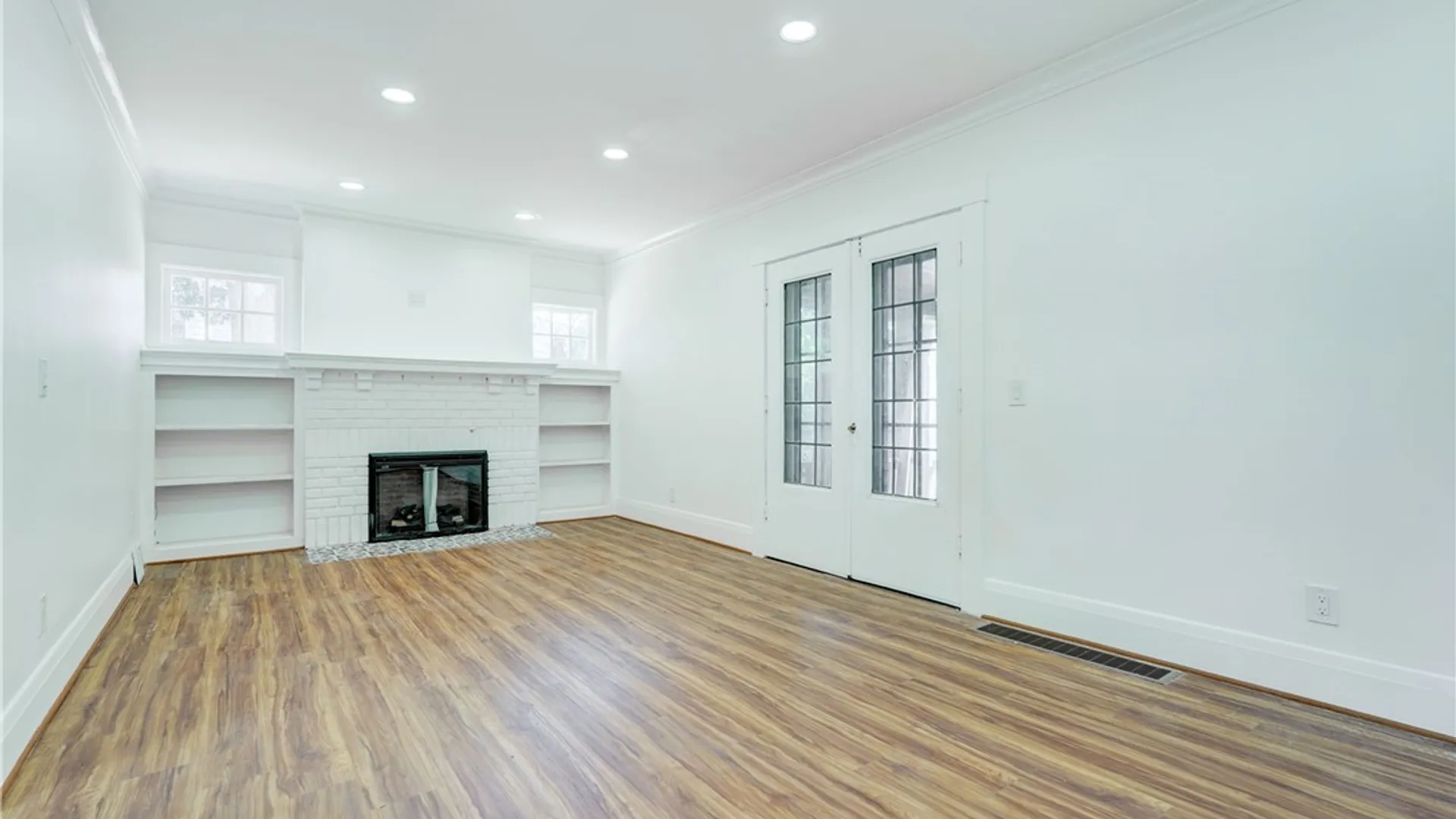 Property at 162 Merchants Road, Rochester, NY 14609 10