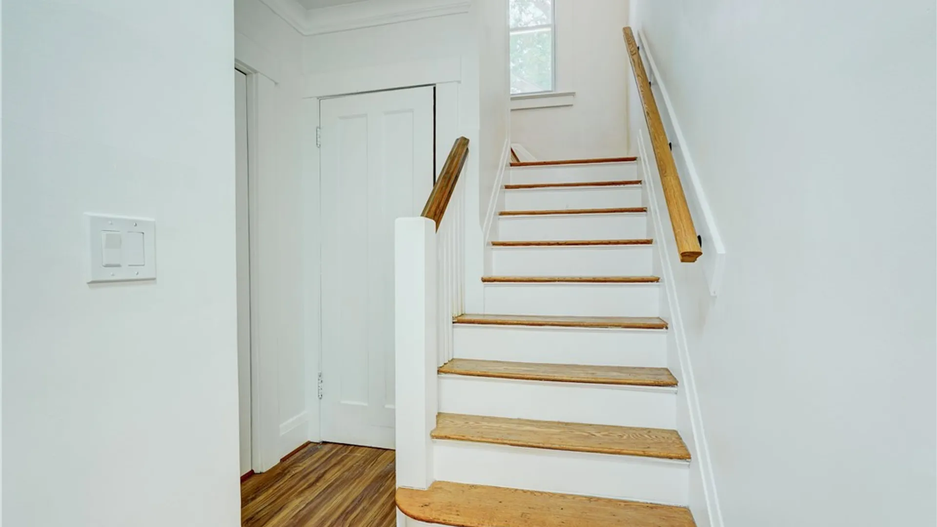 Property at 162 Merchants Road, Rochester, NY 14609 24