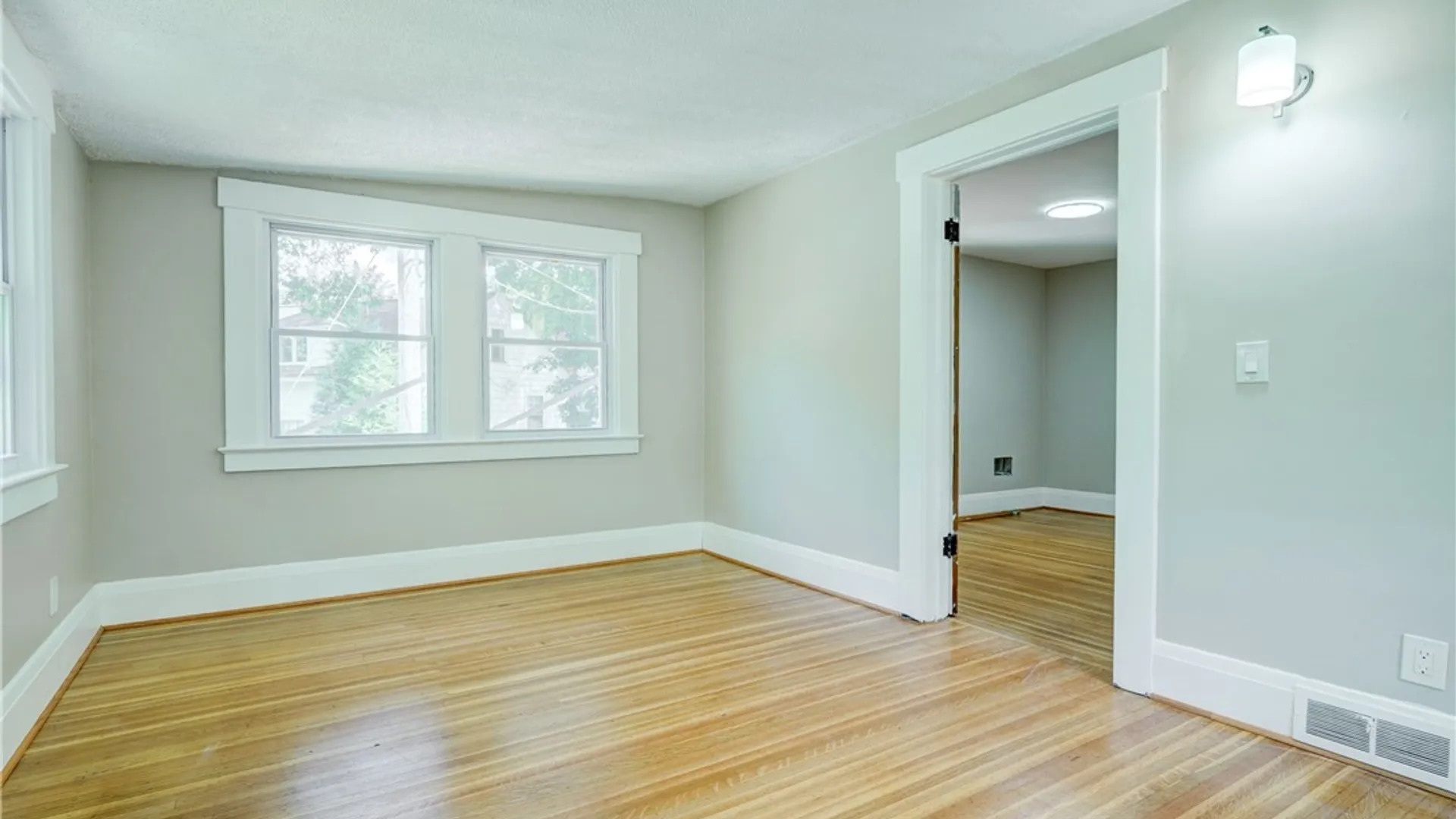 Property at 162 Merchants Road, Rochester, NY 14609 31