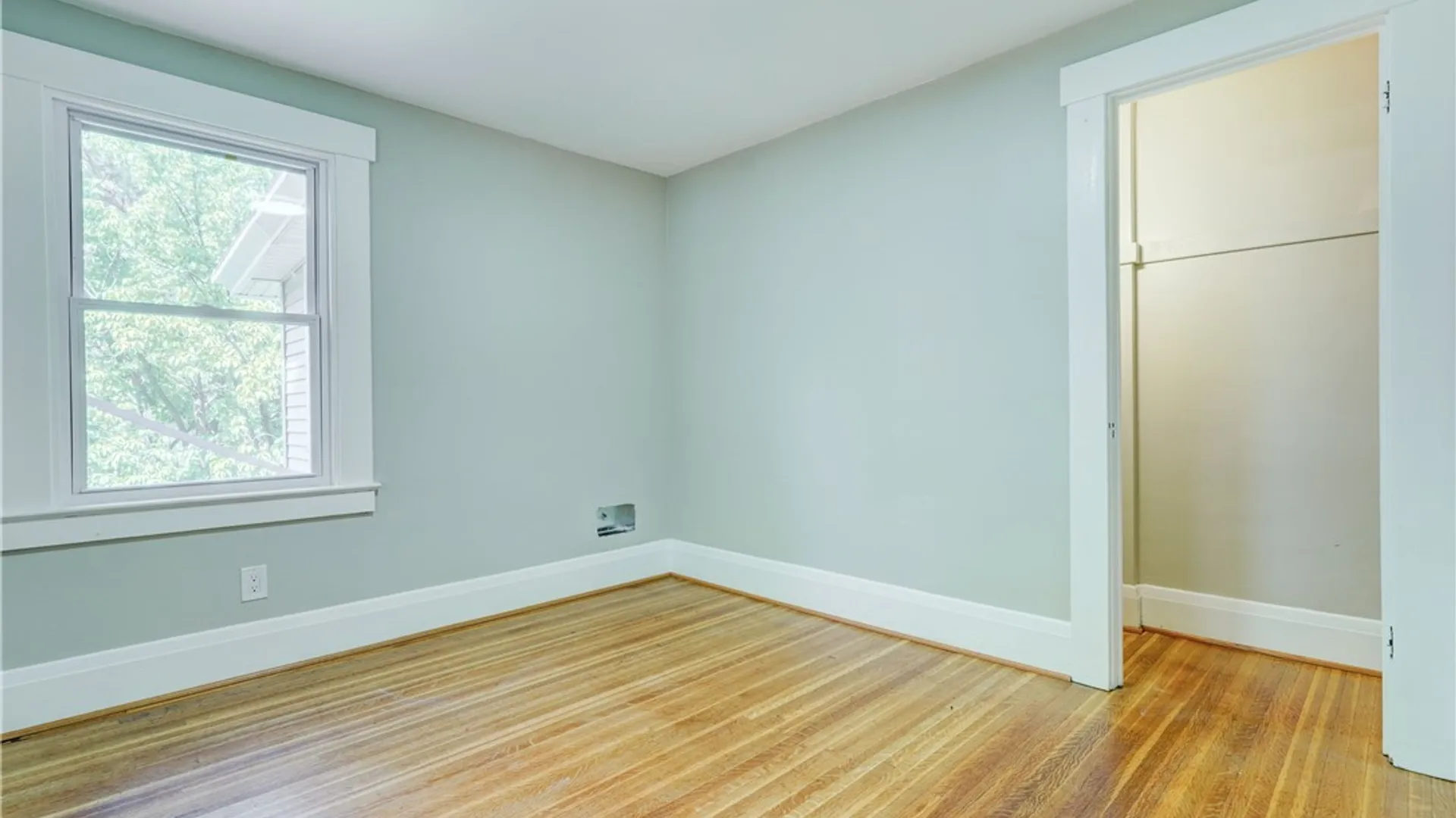Property at 162 Merchants Road, Rochester, NY 14609 32