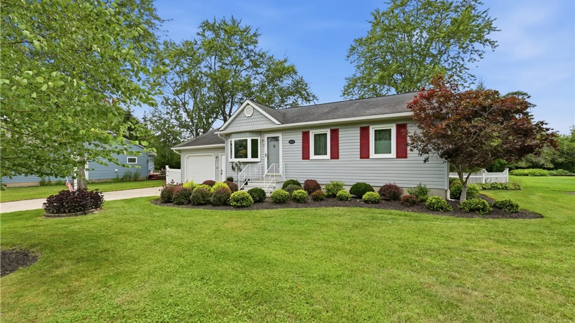 Property at 624 Alt Boulevard, Grand Island, NY 14072 3