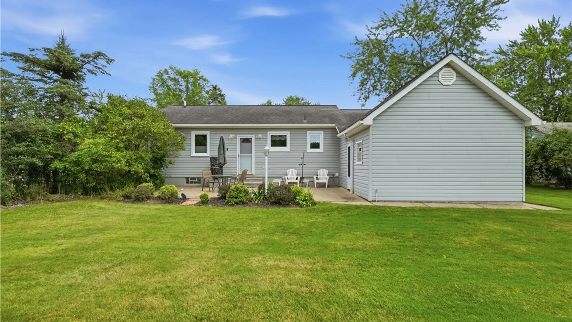 Property at 624 Alt Boulevard, Grand Island, NY 14072 35