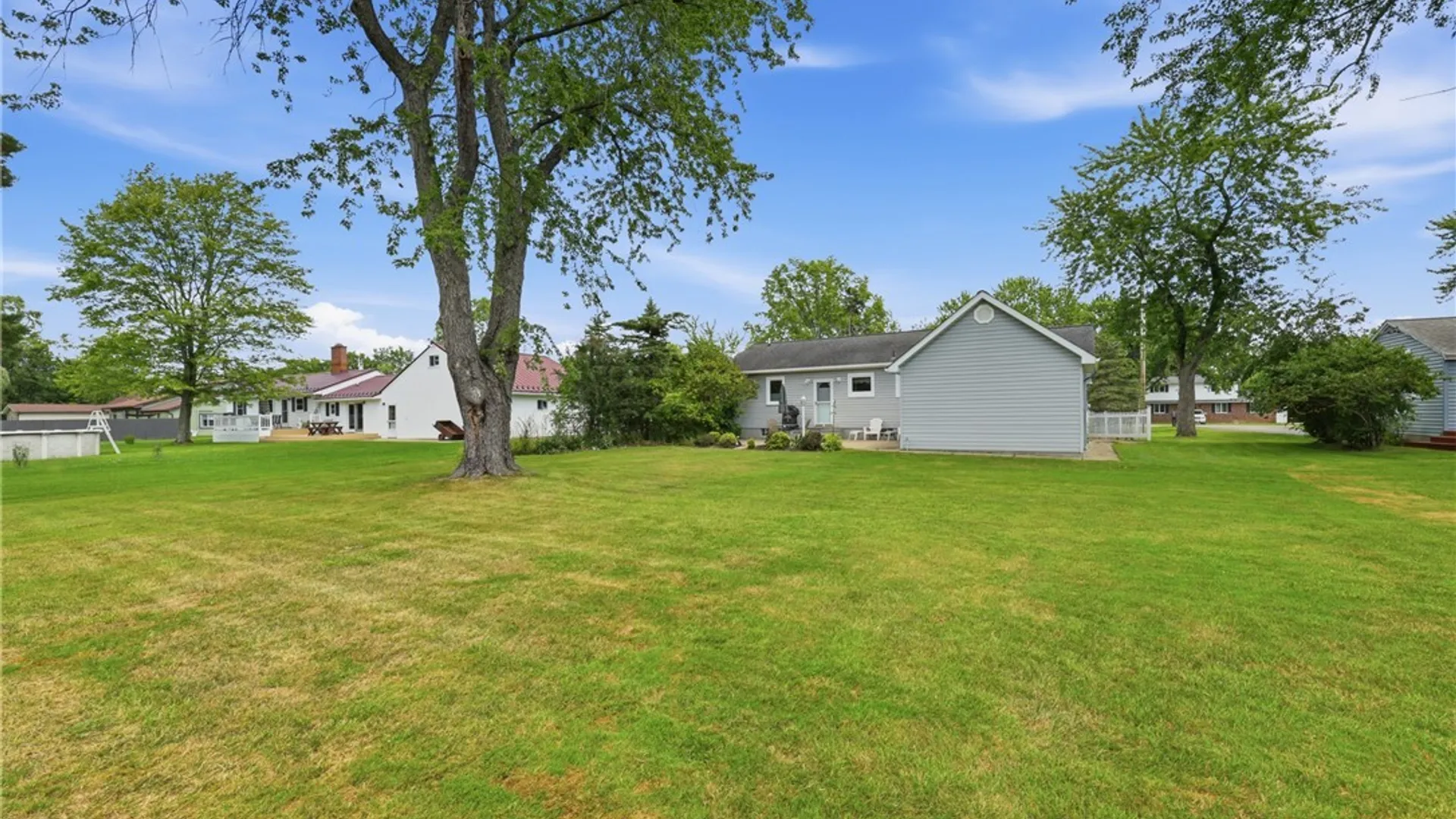 Property at 624 Alt Boulevard, Grand Island, NY 14072 36