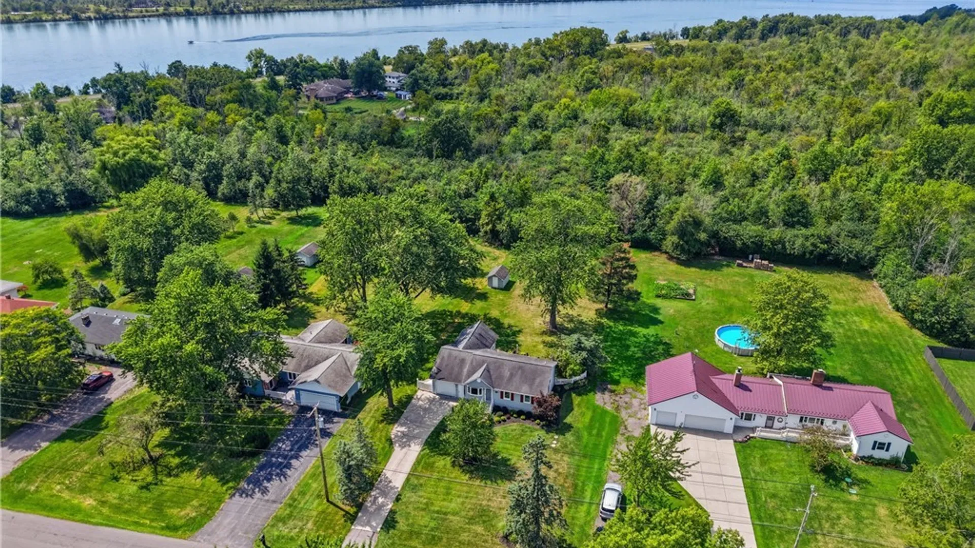 Property at 624 Alt Boulevard, Grand Island, NY 14072 42