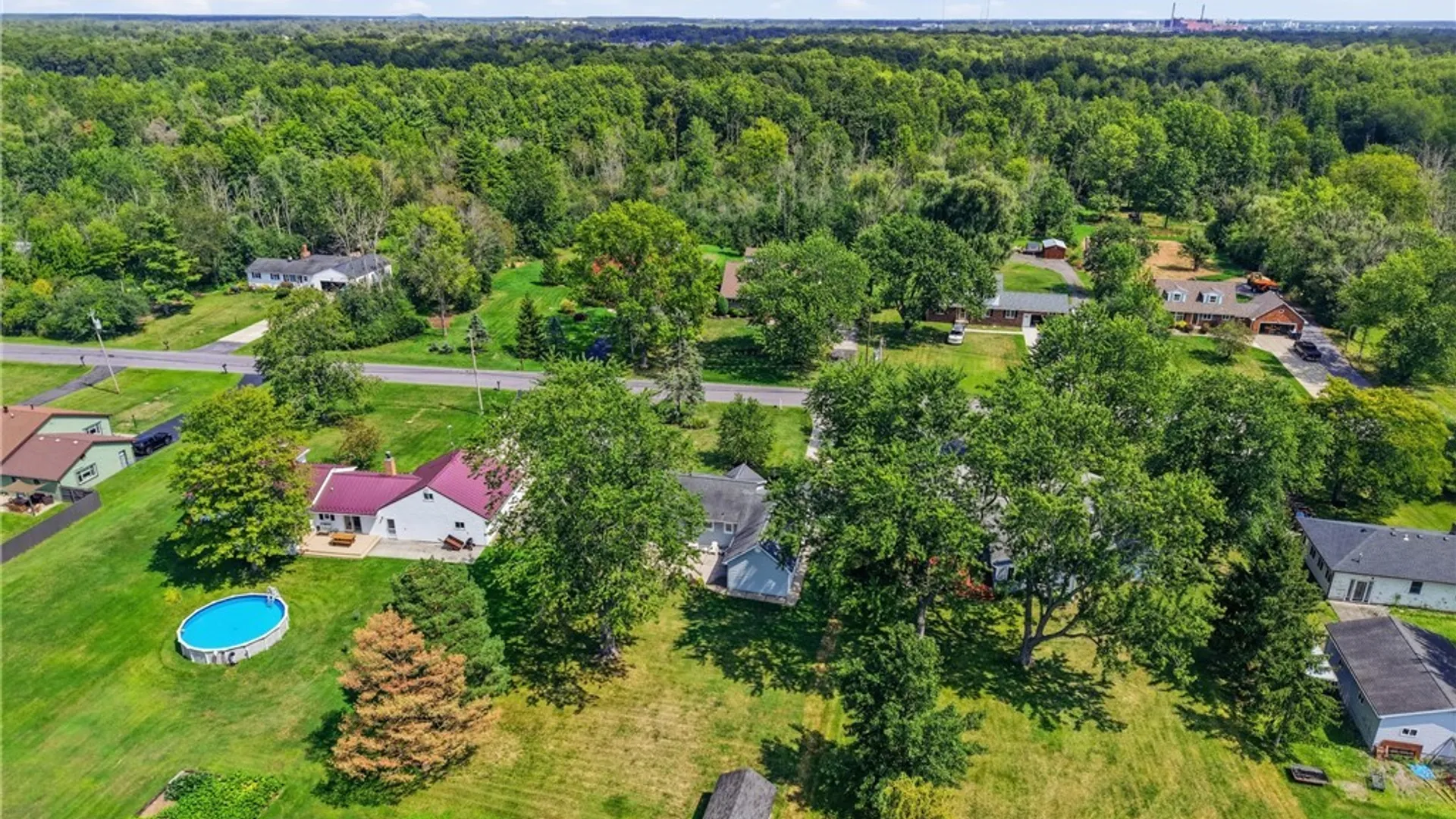 Property at 624 Alt Boulevard, Grand Island, NY 14072 45