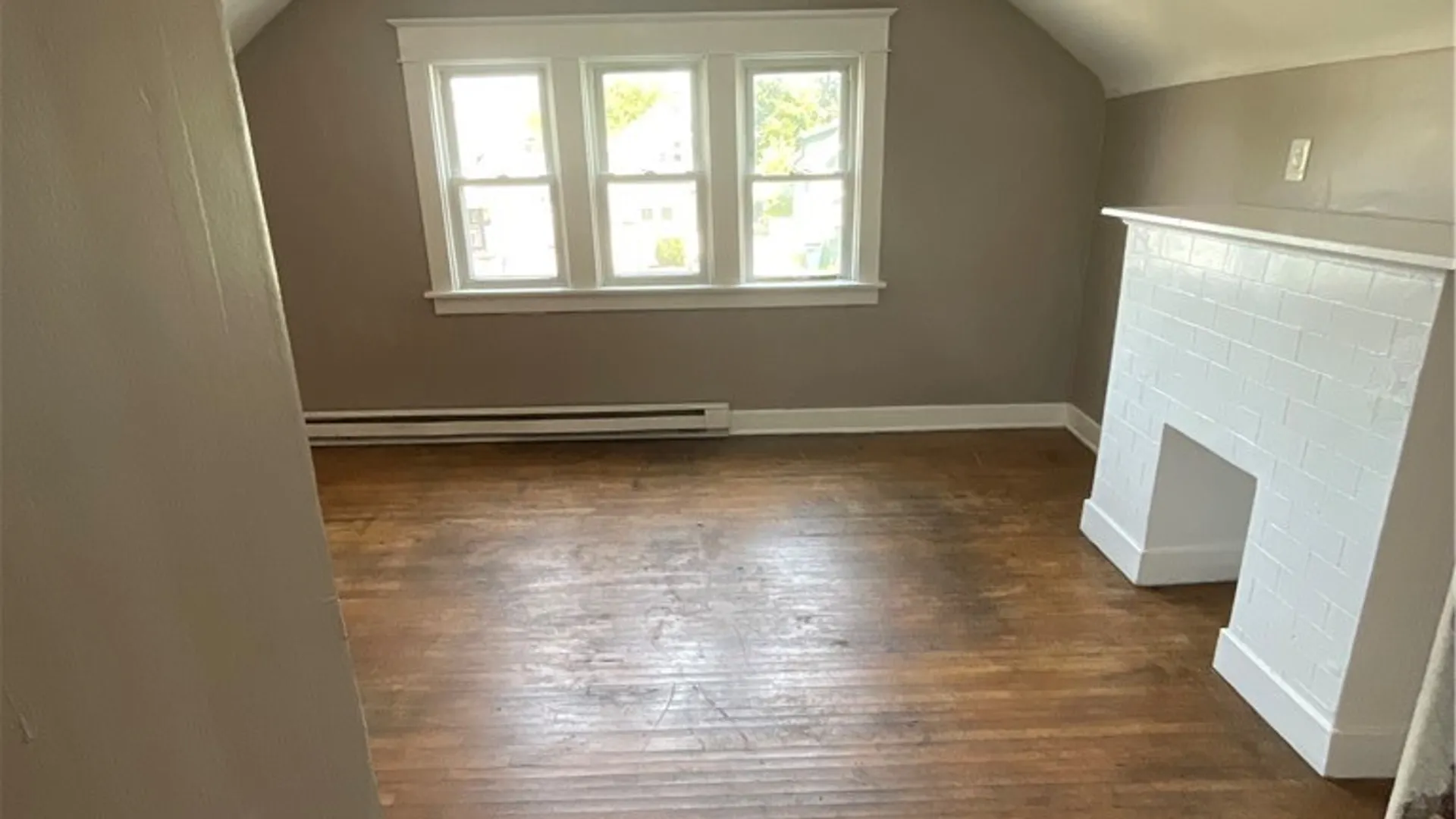 Property at 141 Shirley Avenue, Buffalo, NY 14215 4