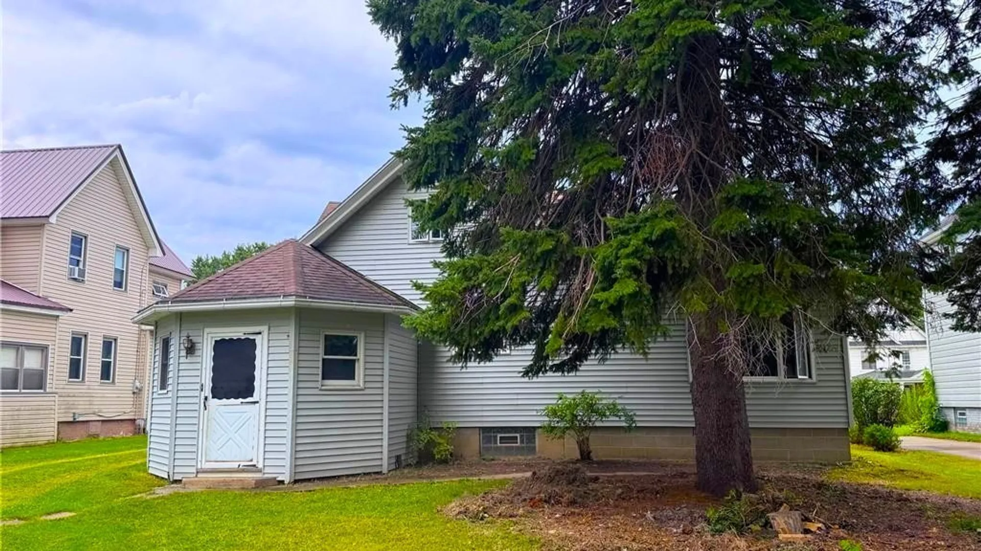 Property at 732 Park Avenue, Dunkirk, NY 14048 6