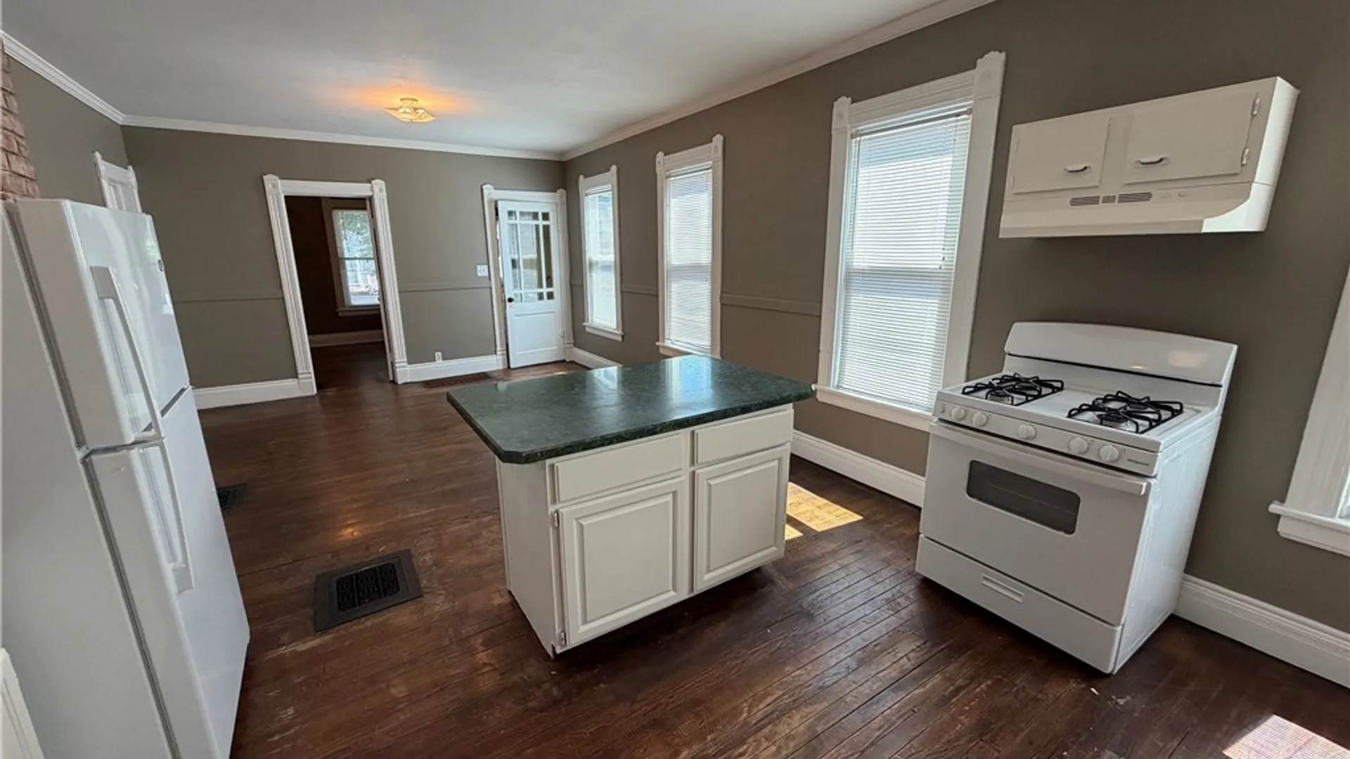 Property at 169 Mayar Street, Syracuse, NY 13208 5