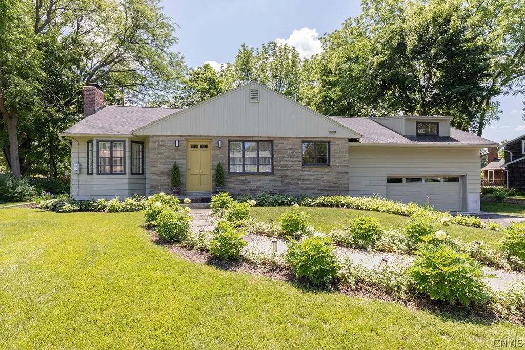 Property at 7660 Somerset Lane, Manlius, NY 13104