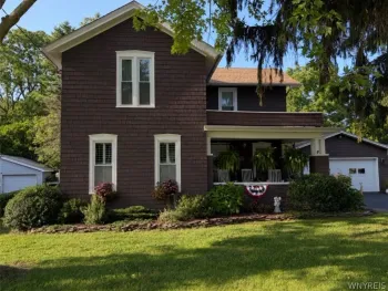 Property at 8143 West Avenue, Royalton, NY 14067