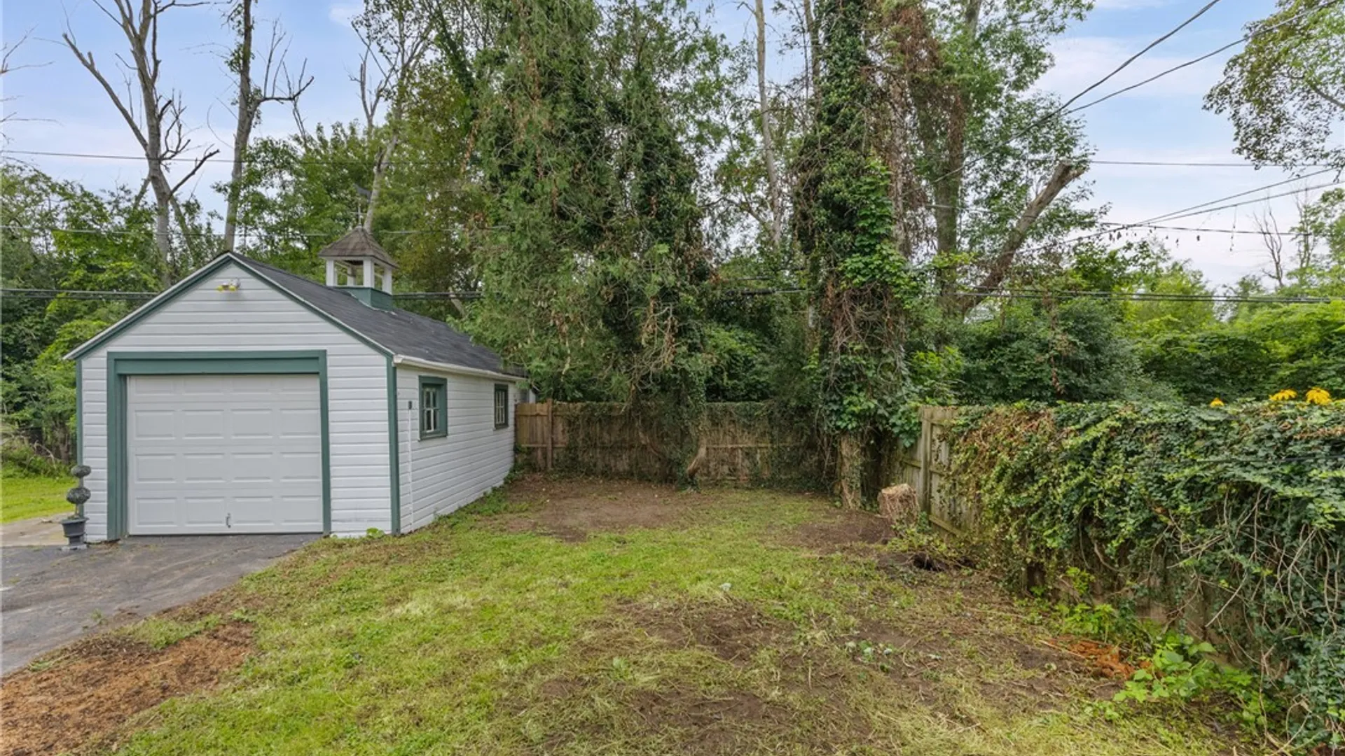 Property at 146 Cobb Terrace, Brighton, NY 14620 23