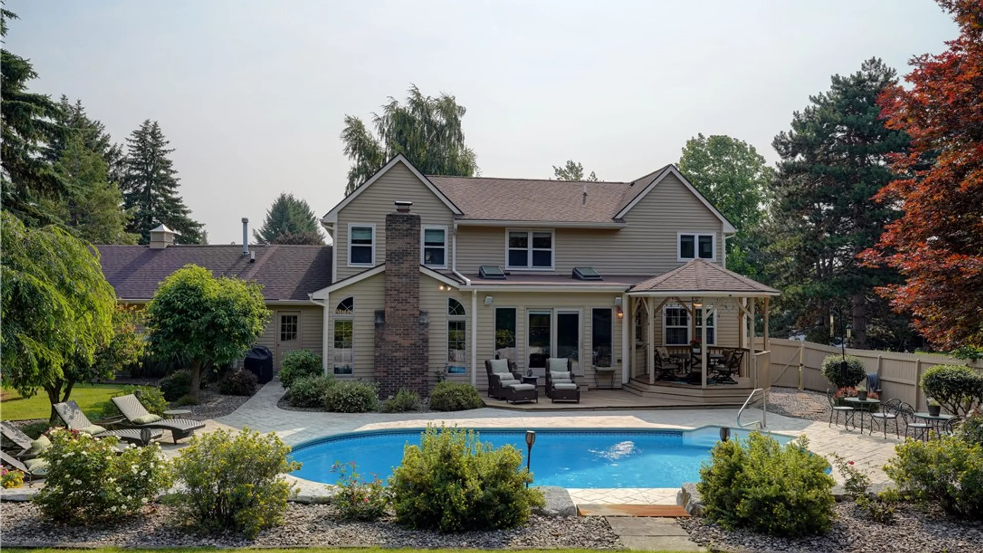 Property at 9 Foxboro Lane, Perinton, NY 14450 5