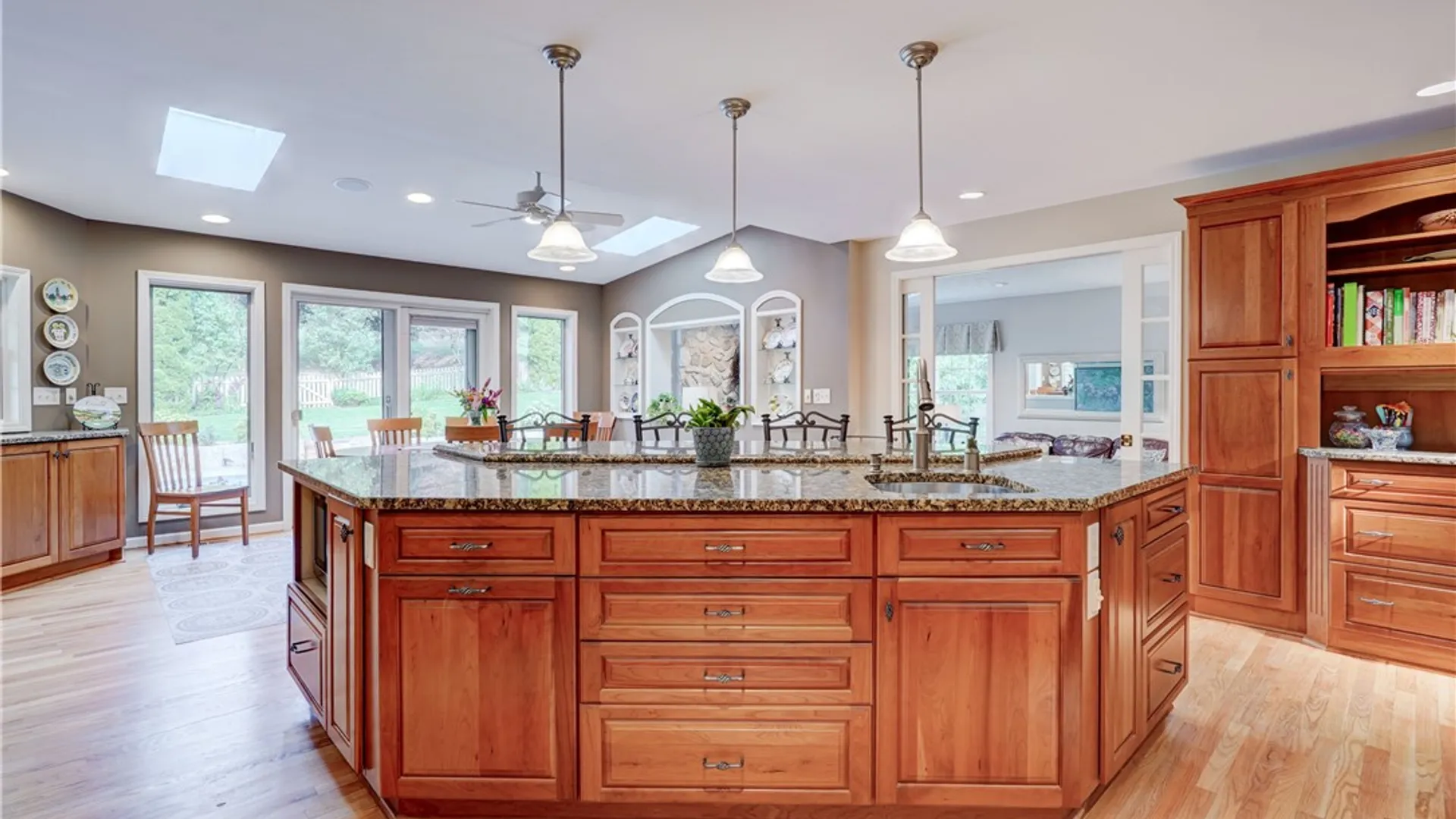 Property at 9 Foxboro Lane, Perinton, NY 14450 22