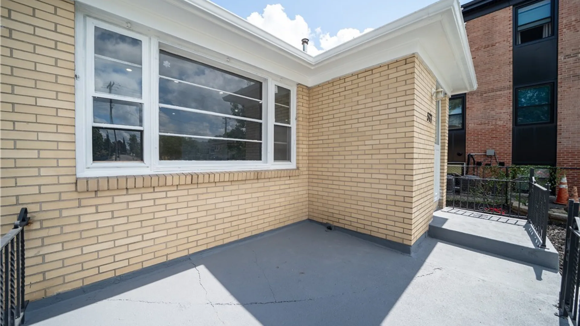 Property at 577 Delaware Street, Tonawanda, NY 14150 5