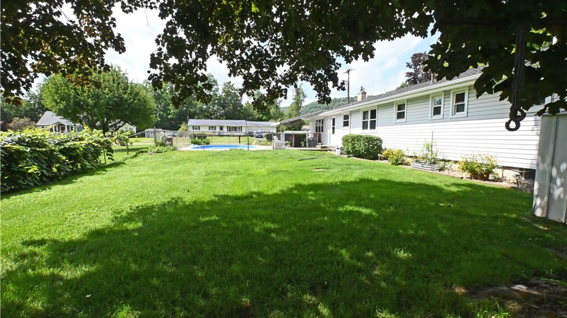 Property at 2 Cayuga Drive, Big Flats, NY 14845 4