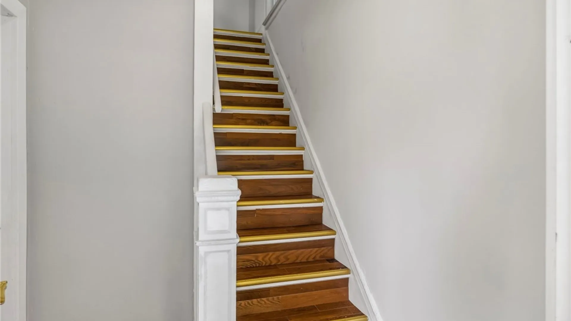 Property at 284 Hazelwood Avenue, Buffalo, NY 14215 21