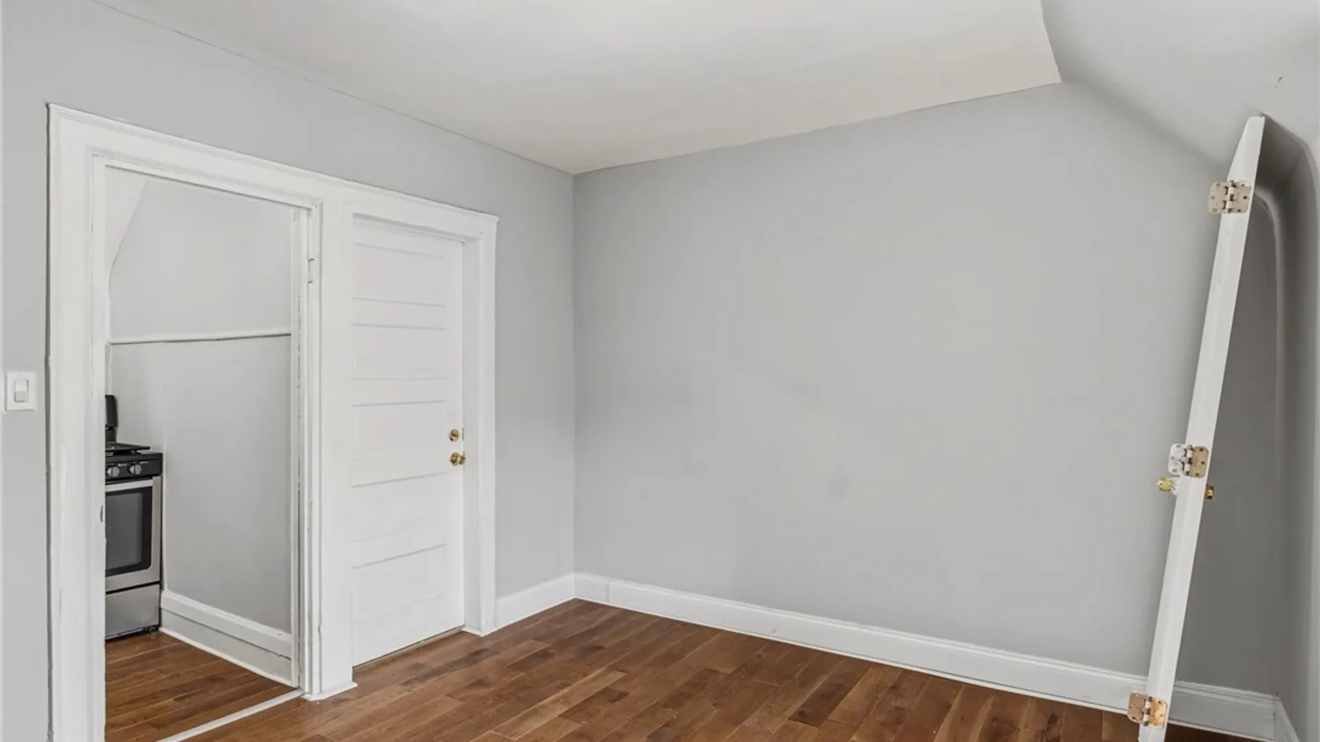 Property at 284 Hazelwood Avenue, Buffalo, NY 14215 25