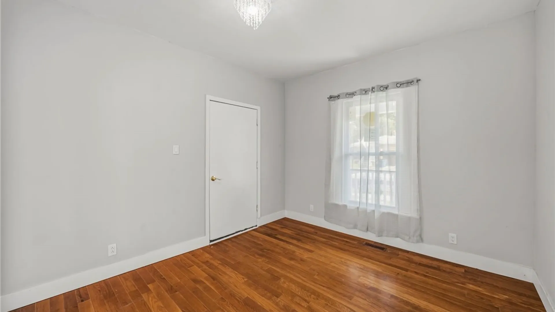 Property at 284 Hazelwood Avenue, Buffalo, NY 14215 7