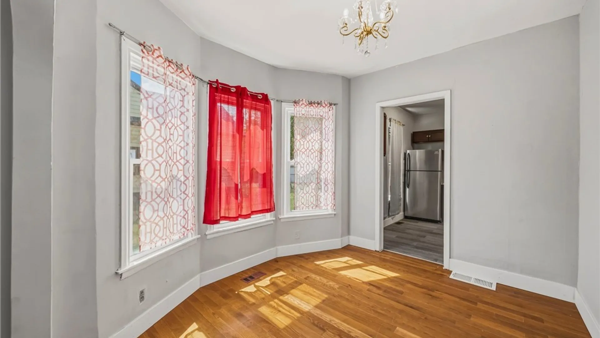 Property at 284 Hazelwood Avenue, Buffalo, NY 14215 9