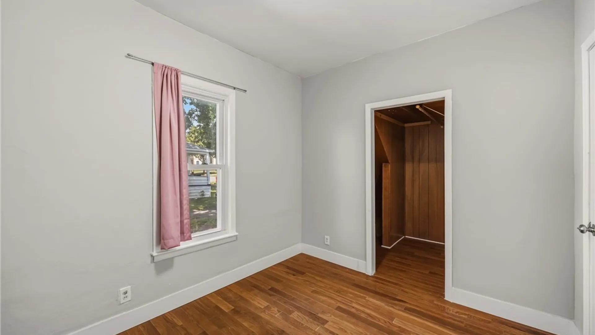 Property at 284 Hazelwood Avenue, Buffalo, NY 14215 13