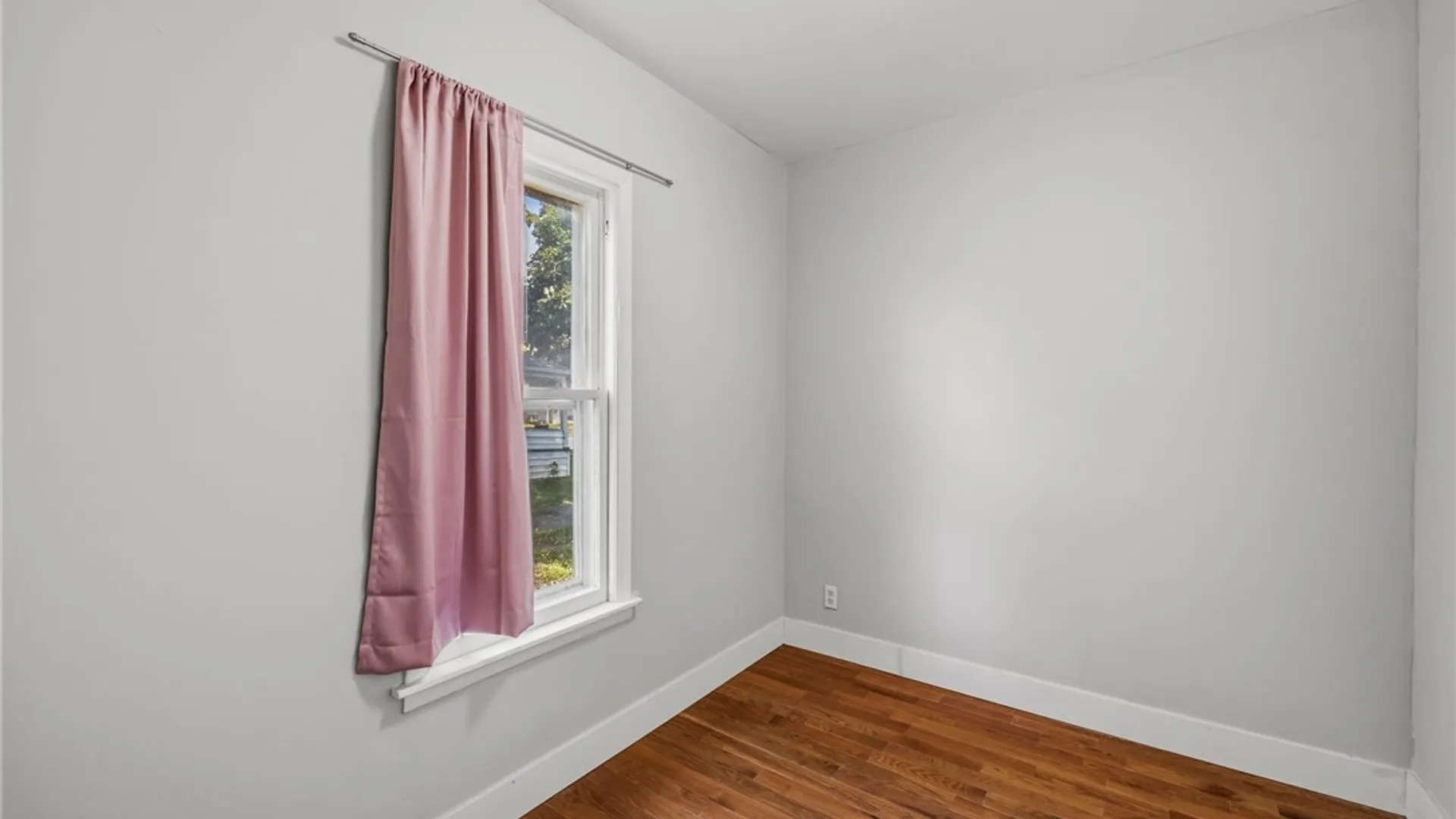 Property at 284 Hazelwood Avenue, Buffalo, NY 14215 14