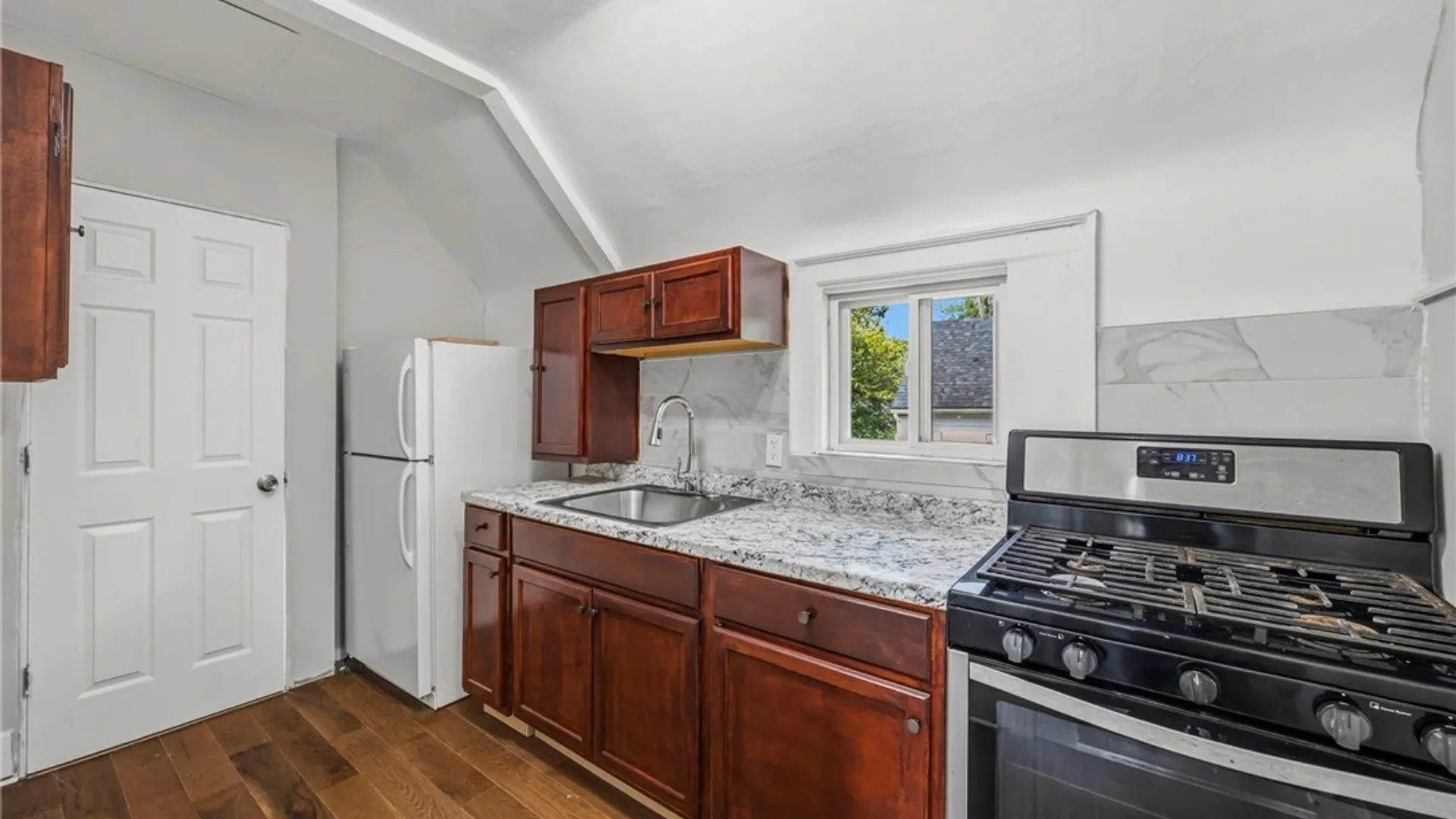 Property at 284 Hazelwood Avenue, Buffalo, NY 14215 31