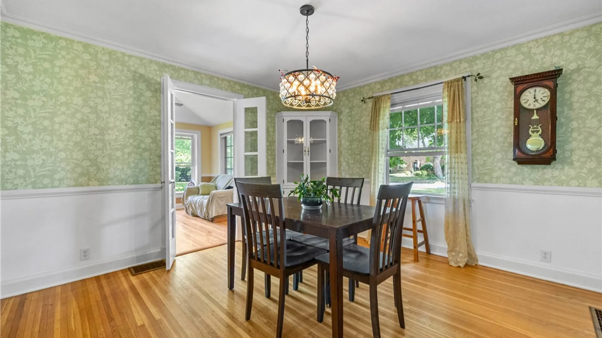 Property at 119 Willowbend Road, Brighton, NY 14618 16