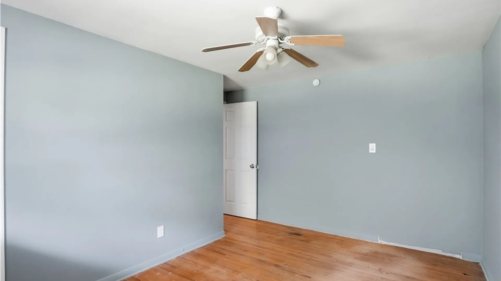 Property at 512 Parkside Place, Porter, NY 14174 17