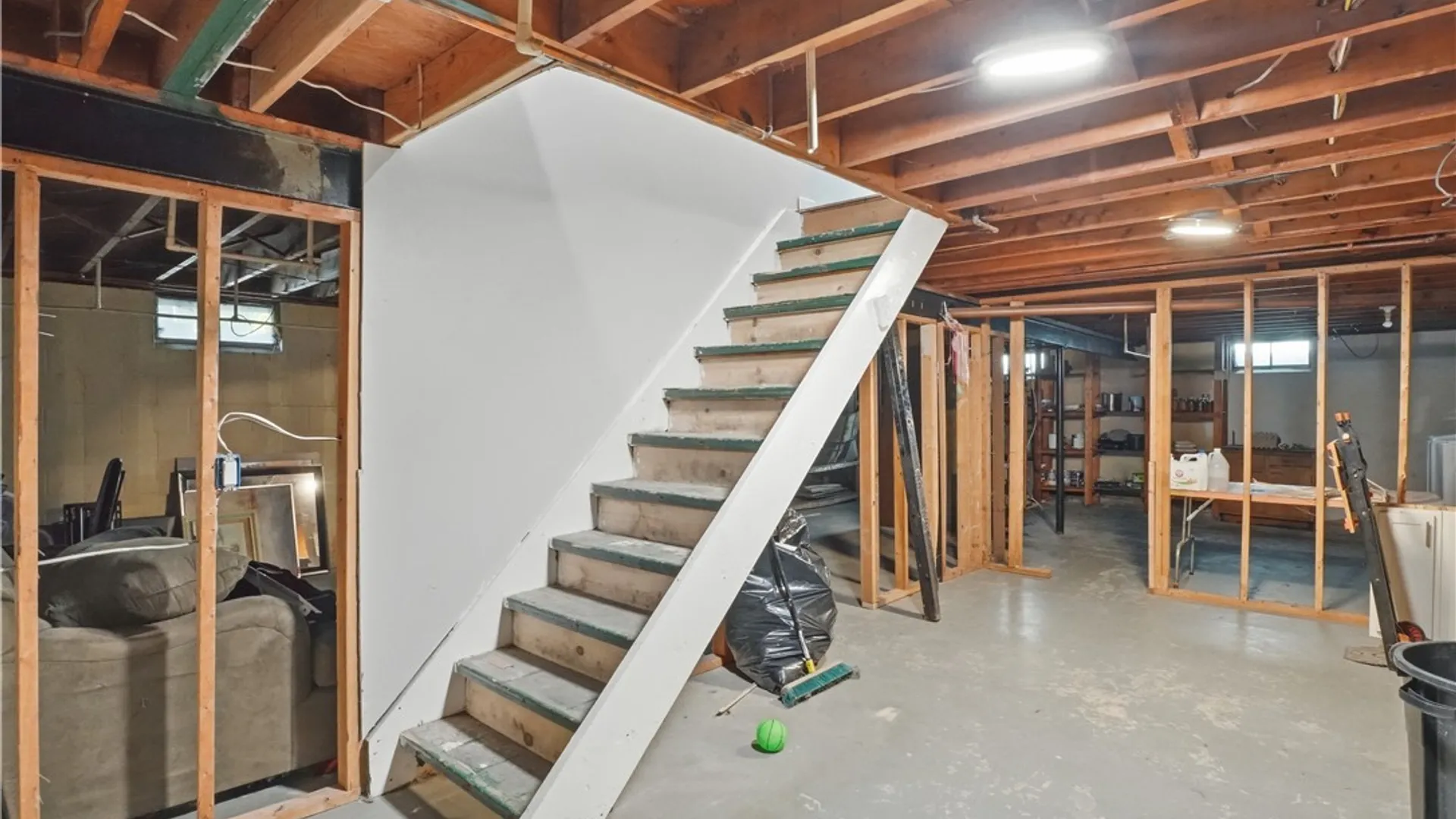 Property at 512 Parkside Place, Porter, NY 14174 25