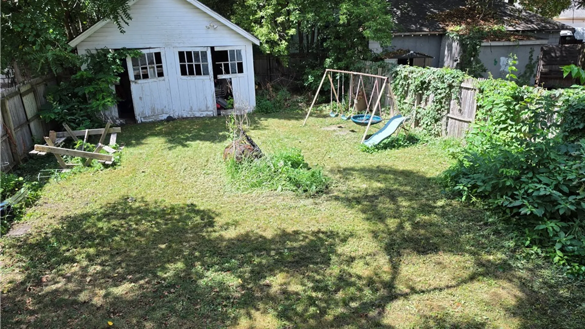Property at 210 Herriman Street, Syracuse, NY 13204 3