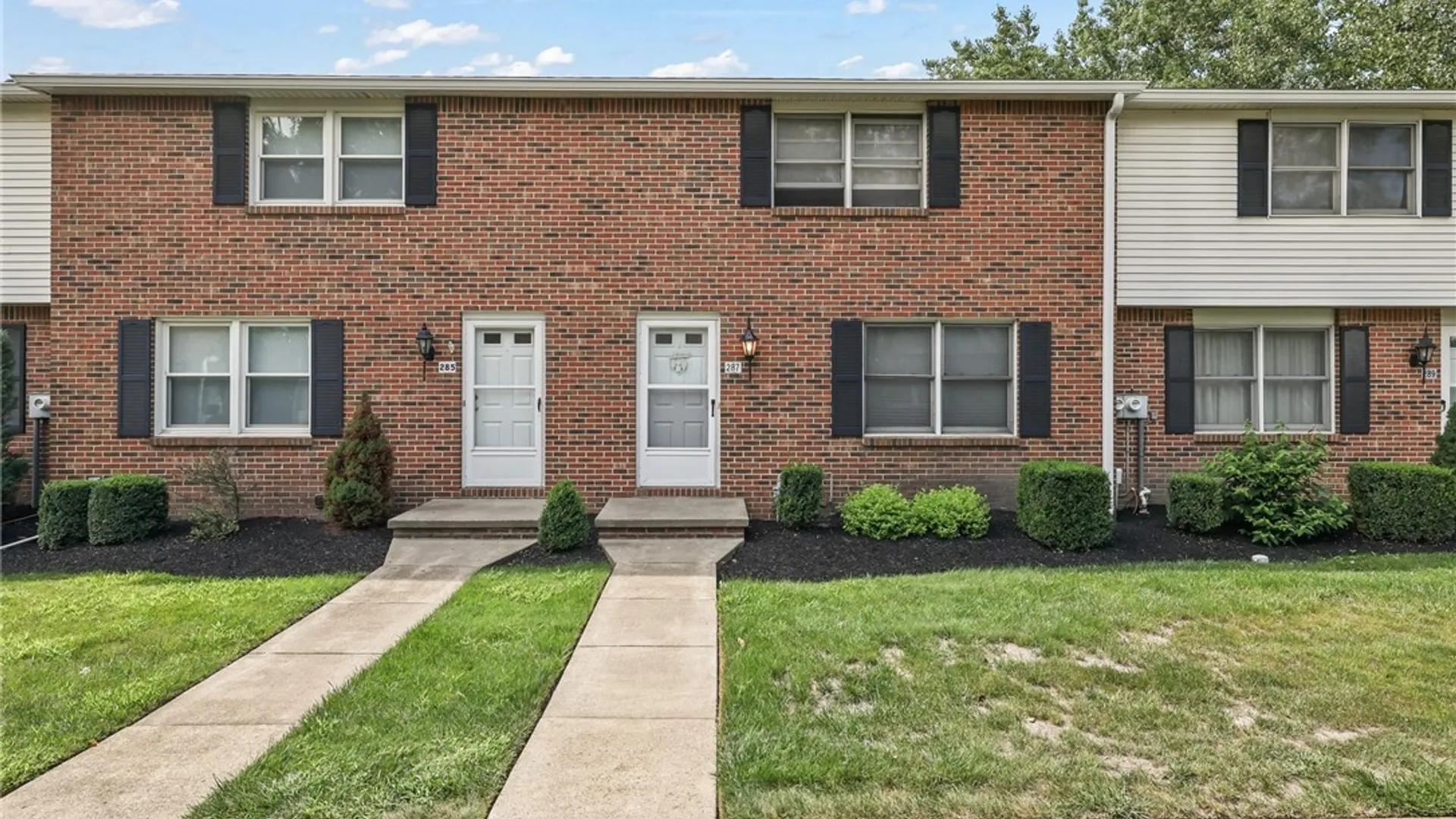 Property at 287 Wimbledon Court, West Seneca, NY 14224 3