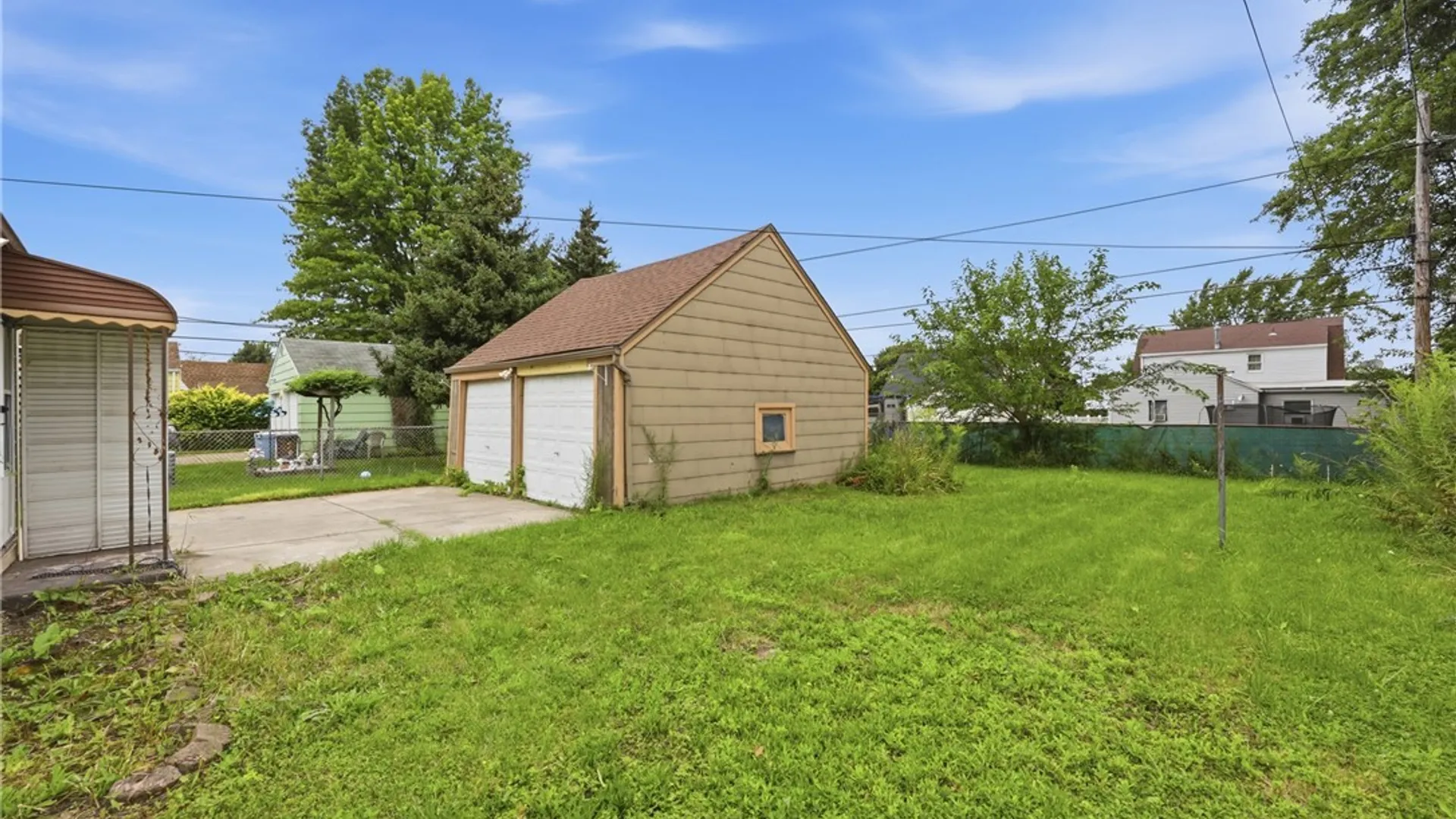 Property at 42 Lindbergh Court, Cheektowaga, NY 14225 14