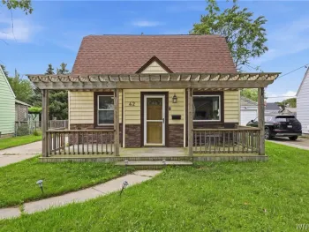 Property at 42 Lindbergh Court, Cheektowaga, NY 14225