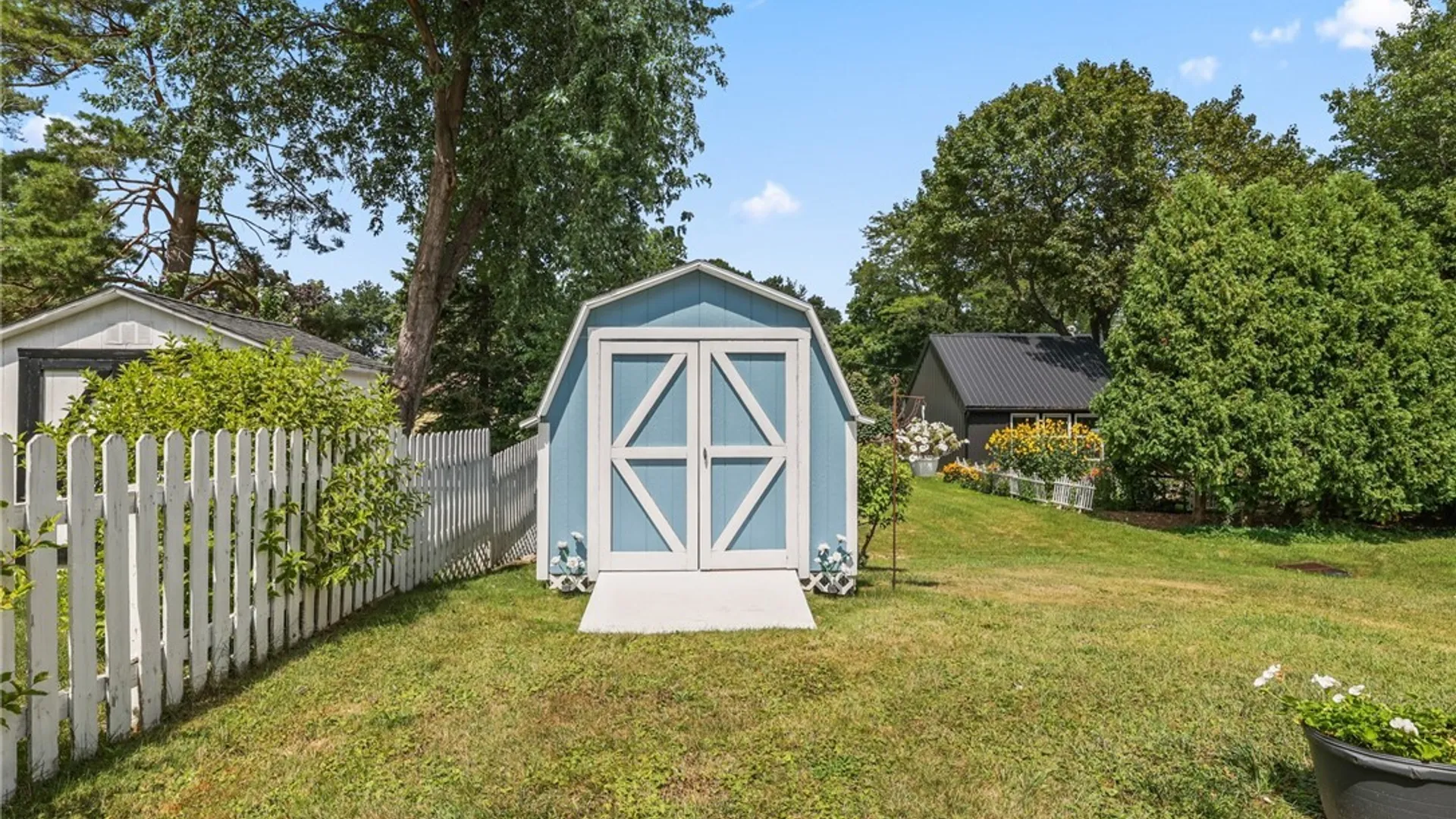 Property at 4328 Twilight Lane, Hamburg, NY 14075 40