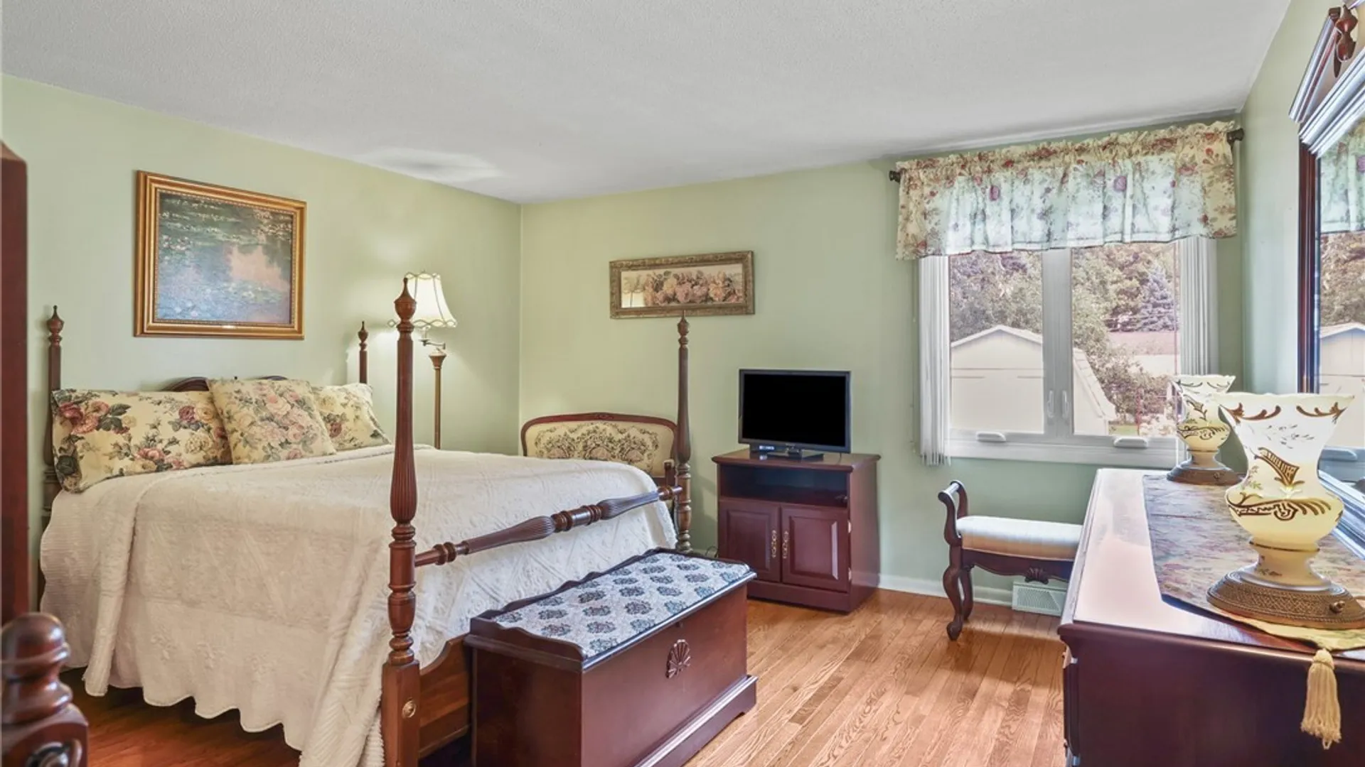 Property at 4328 Twilight Lane, Hamburg, NY 14075 22