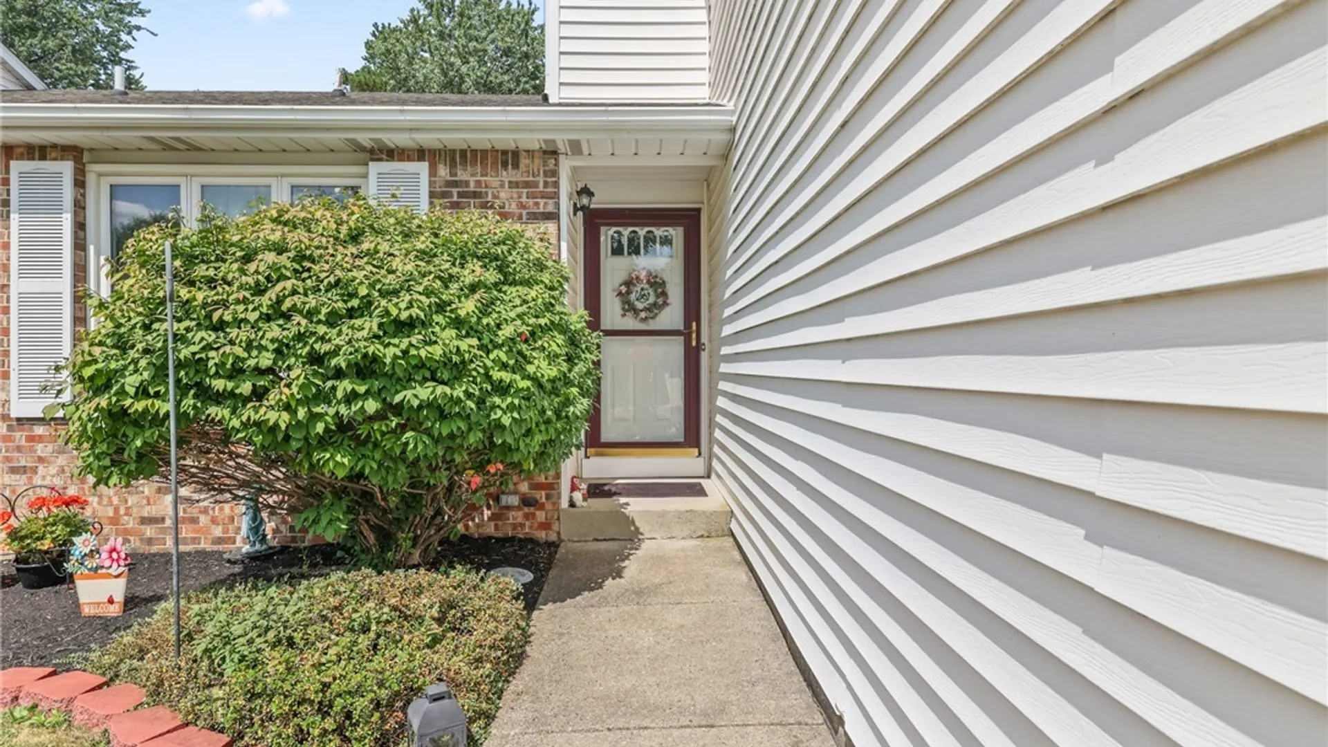 Property at 4328 Twilight Lane, Hamburg, NY 14075 43
