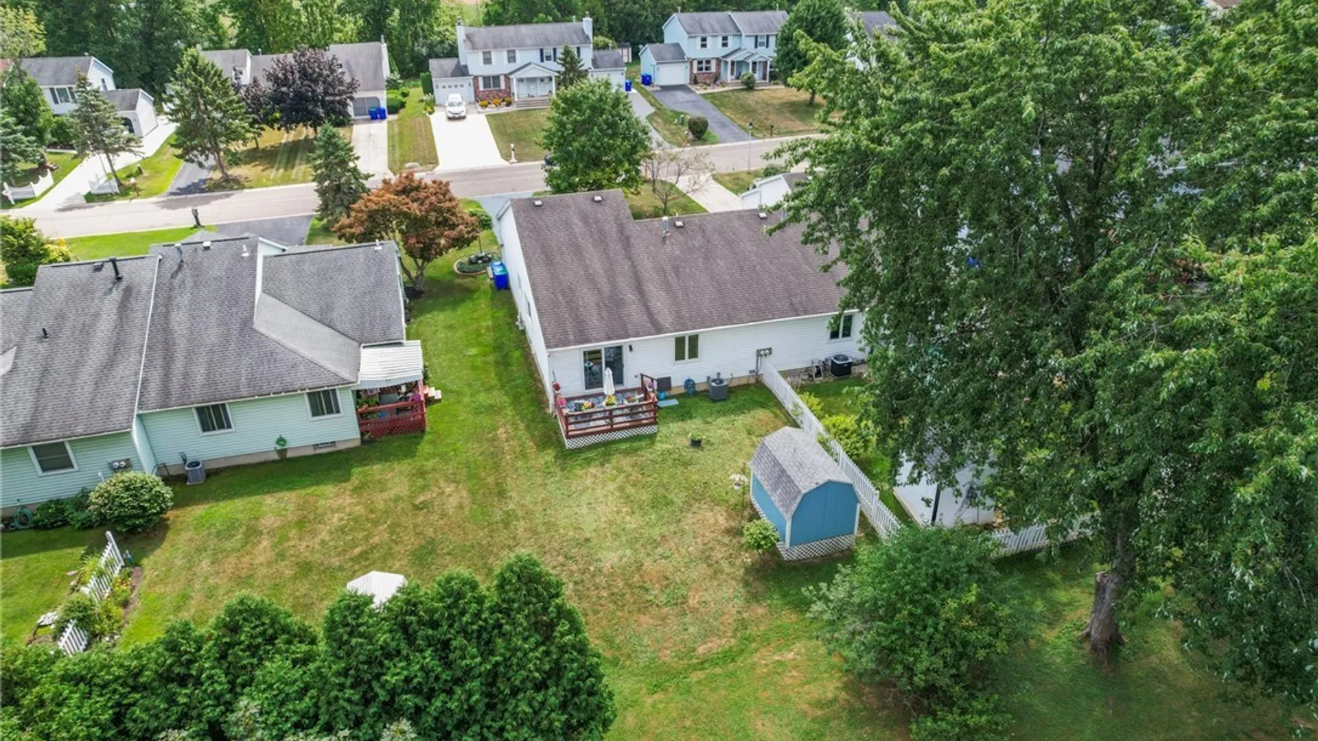 Property at 4328 Twilight Lane, Hamburg, NY 14075 44