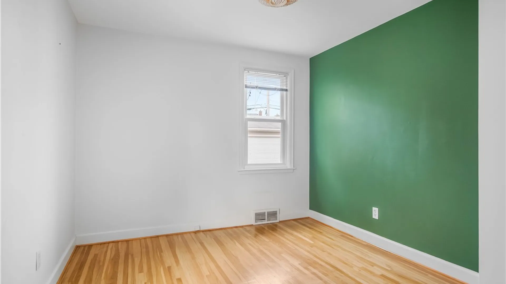 Property at 198 Marjorie Drive, Tonawanda, NY 14223 27