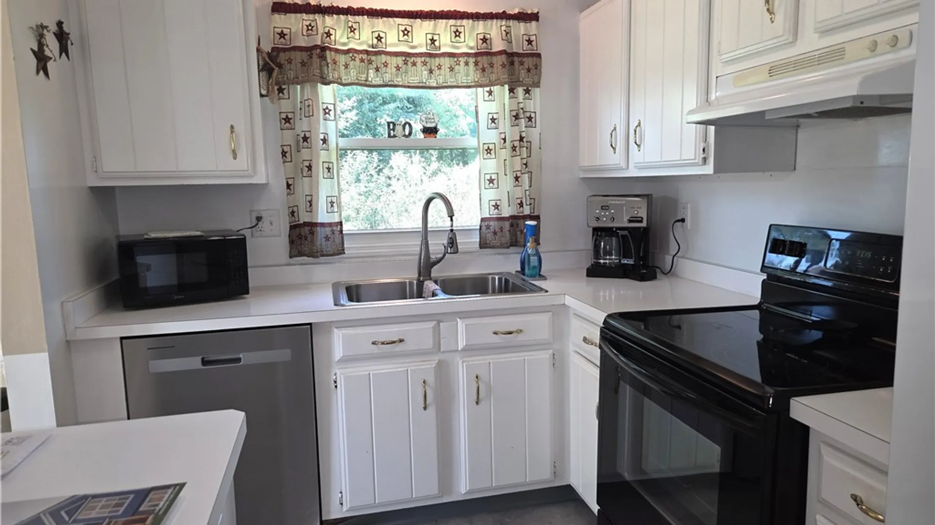 Property at 486 Pine Circle Extension, Big Flats, NY 14845 7
