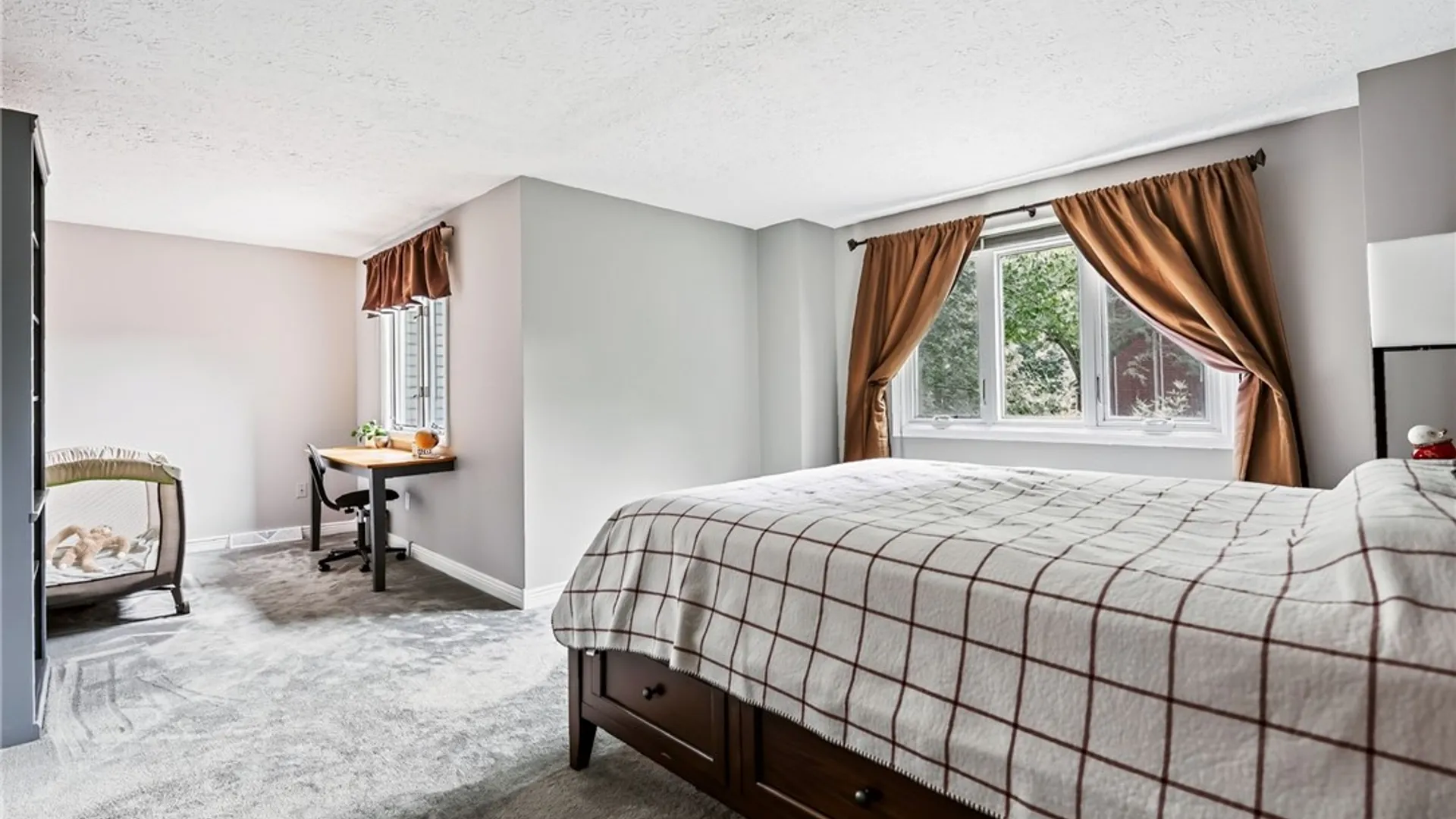 Property at 18 Cornhill Place, Rochester, NY 14608 22