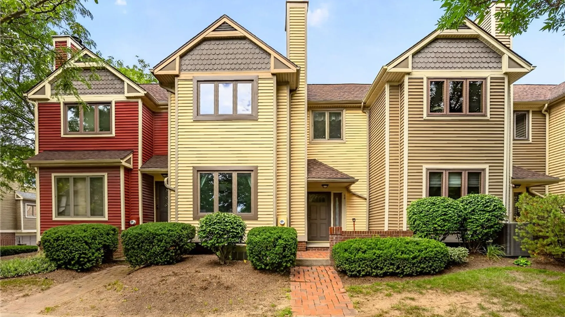 Property at 18 Cornhill Place, Rochester, NY 14608 32