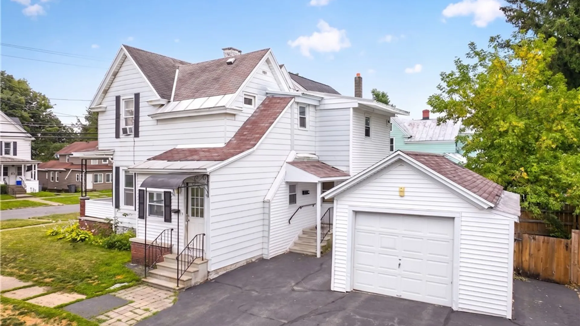 Property at 223 E Bloomfield Street, Rome, NY 13440 4