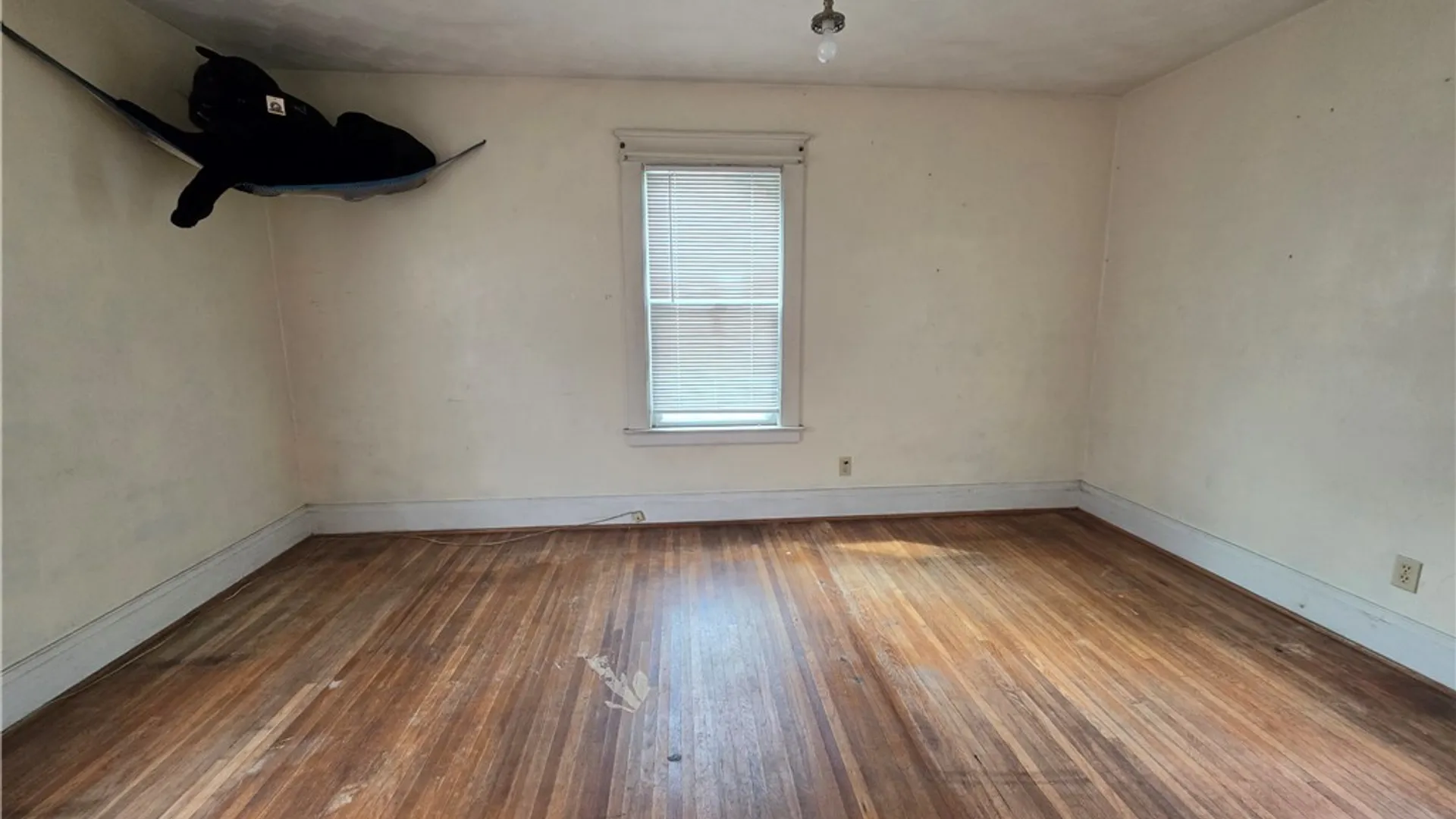 Property at 1851 Linwood Avenue, Niagara Falls, NY 14305 8
