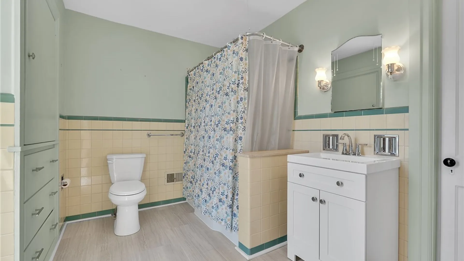 Property at 60 Pleasant View Drive, Lancaster, NY 14086 32